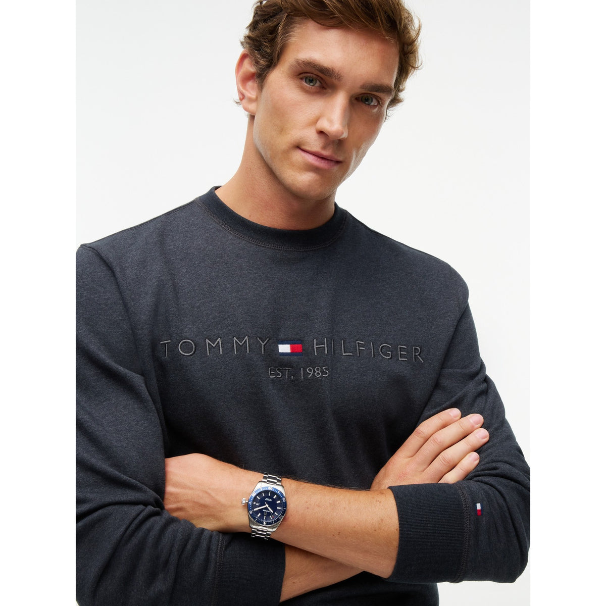 TOMMY_LOGO_SWEATSHIR_MW0MW11596_P4E_Image_4
