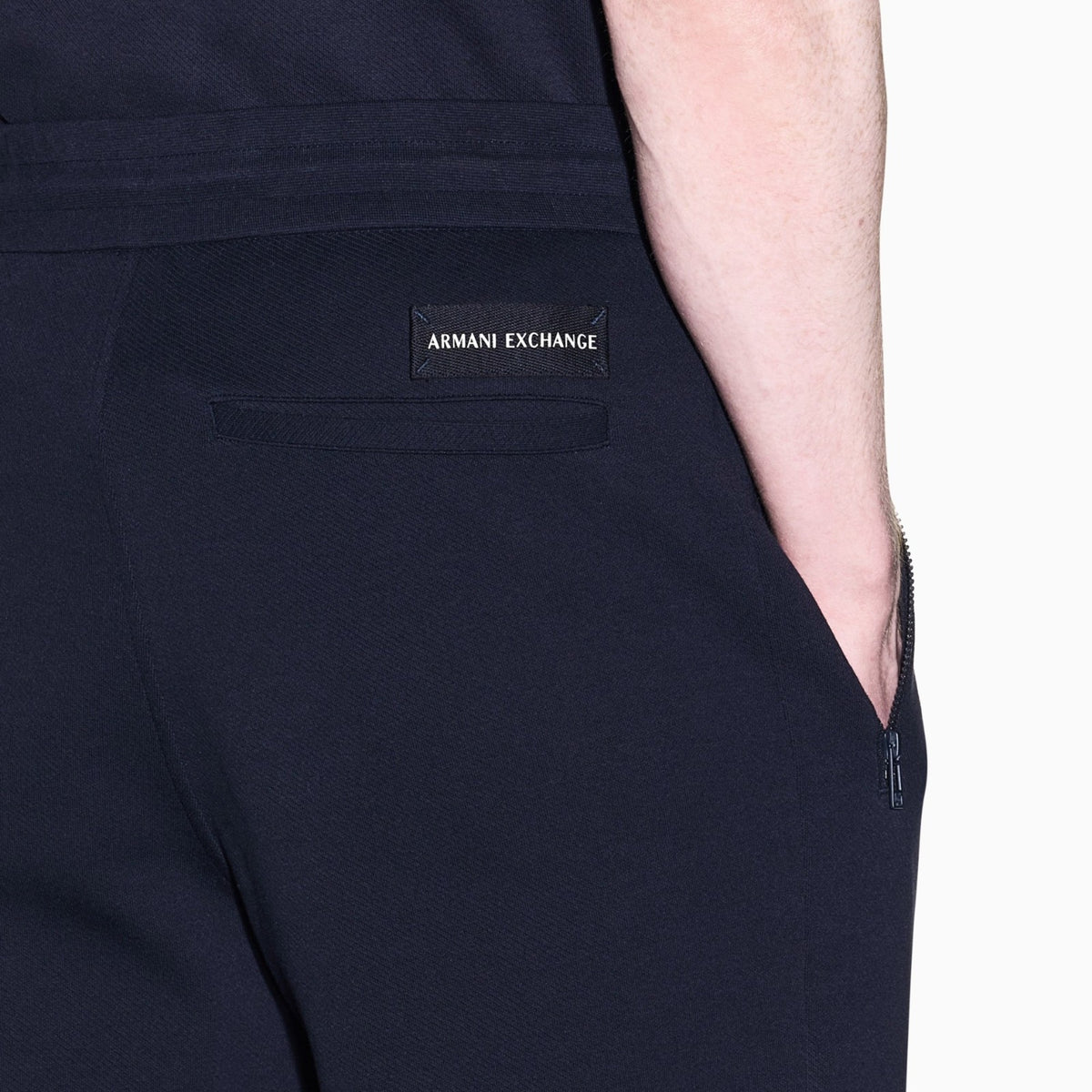 TROUSER_XM002353AF21869_UB101_Image_4