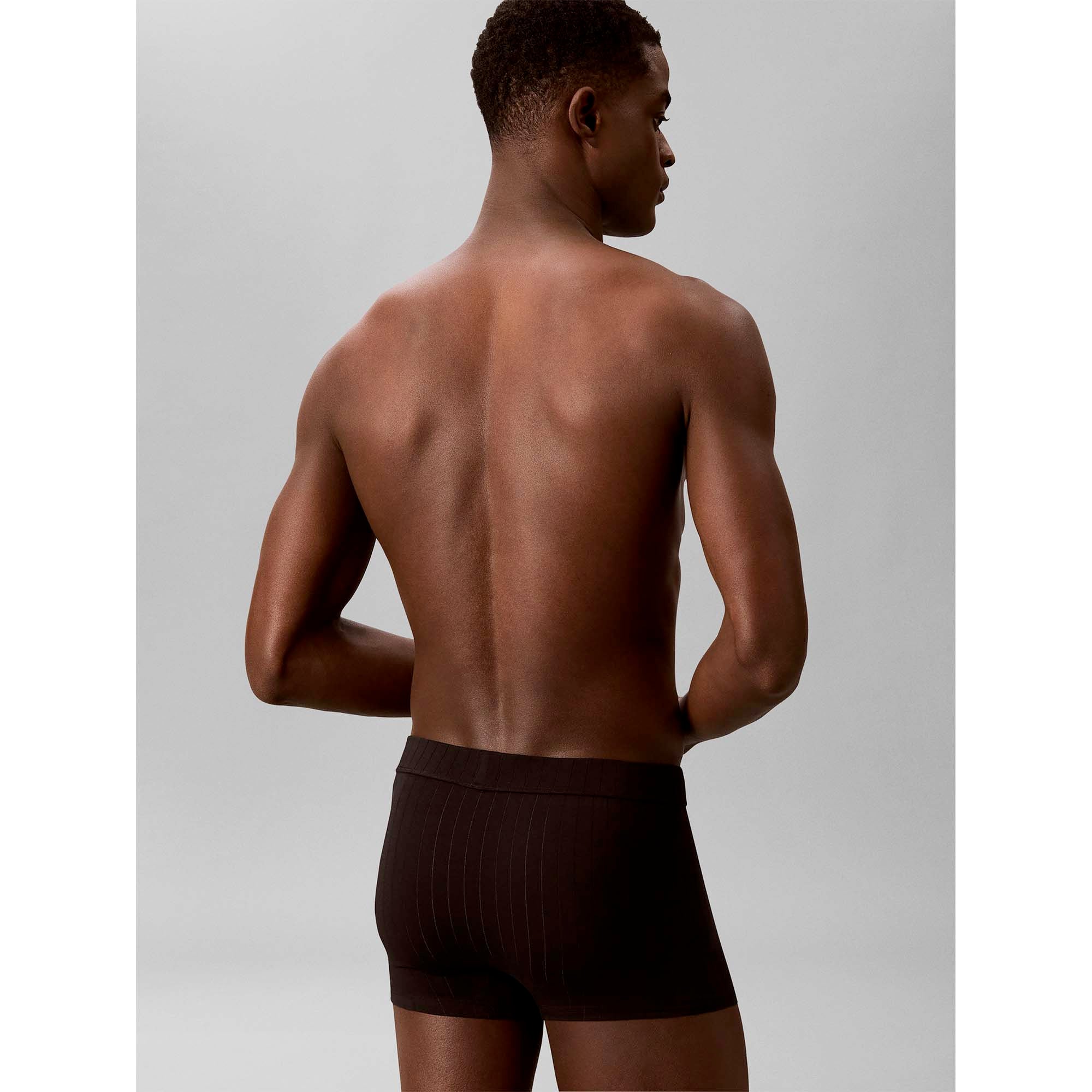 TRUNK_LV00NB4504_UB1_Image_3