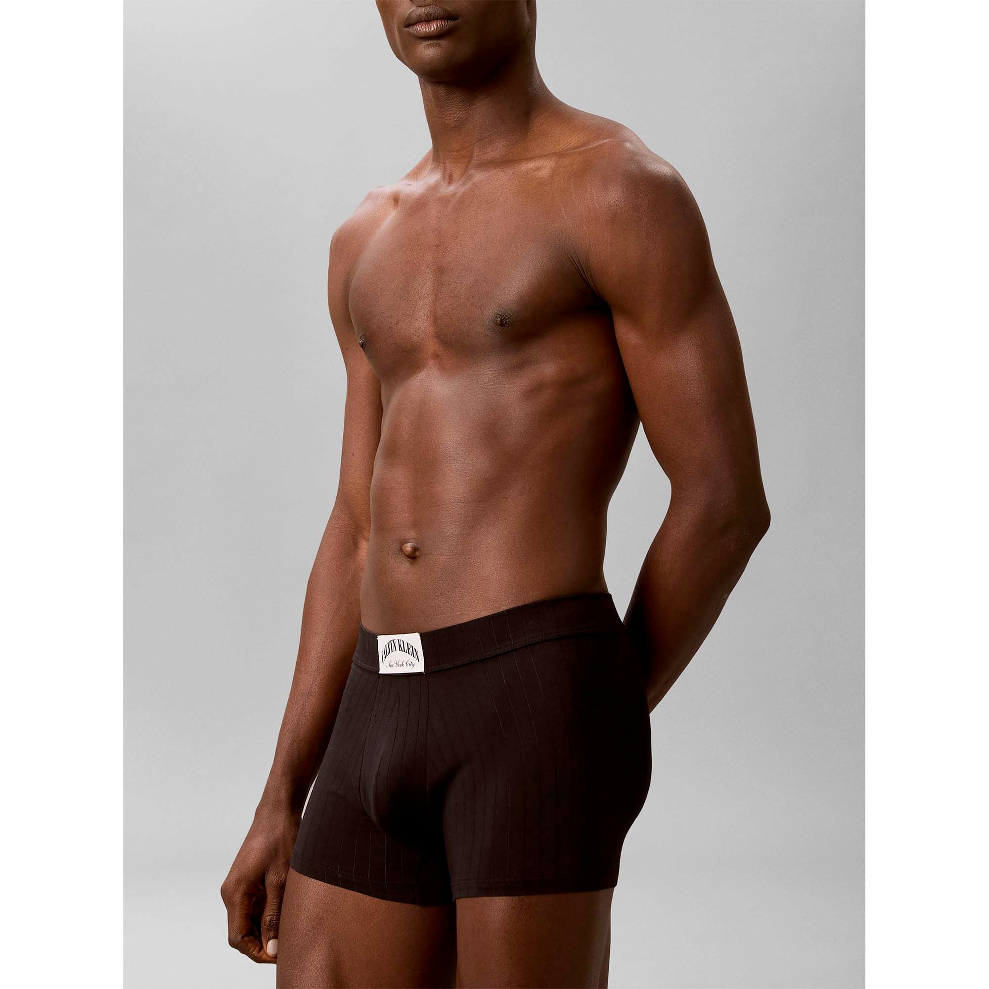 TRUNK_LV00NB4504_UB1_Image_5