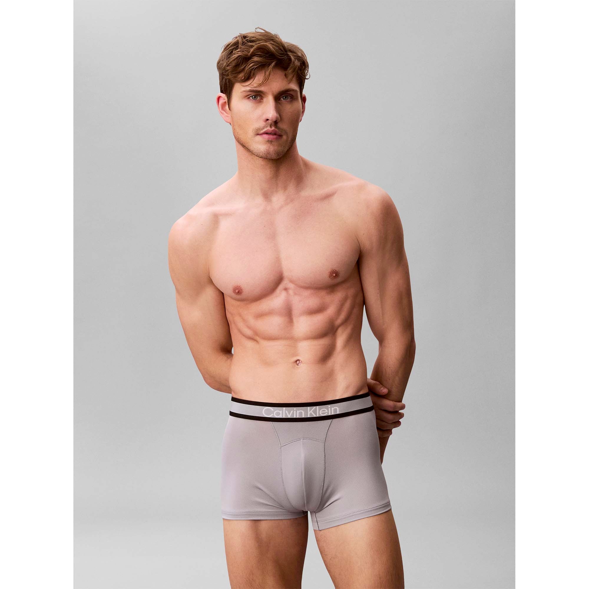 TRUNK_LV00NB4532_VOF_Image_2