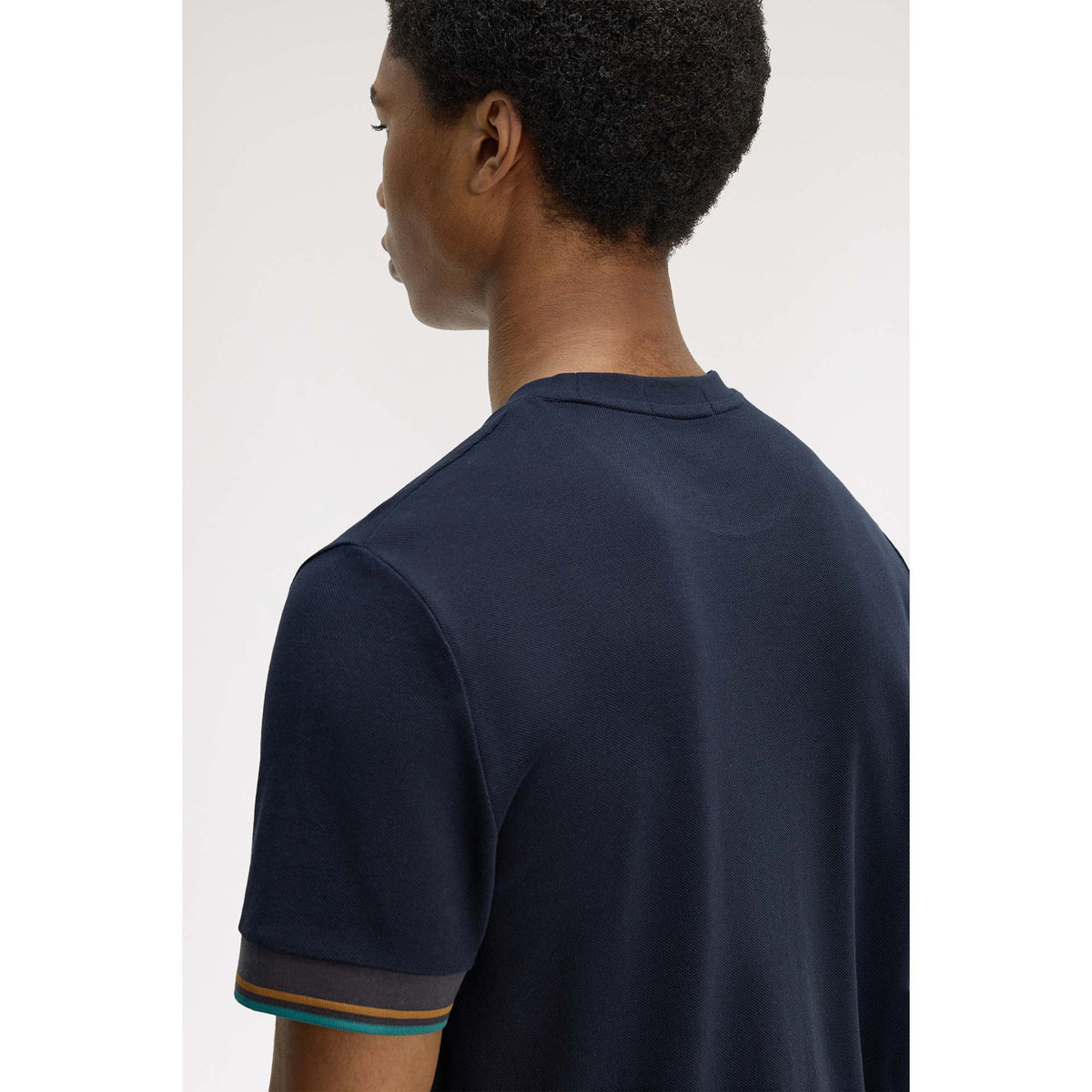 TWIN_TIPPED_CUFF_T-SHIRT_M2396_608_Image_4