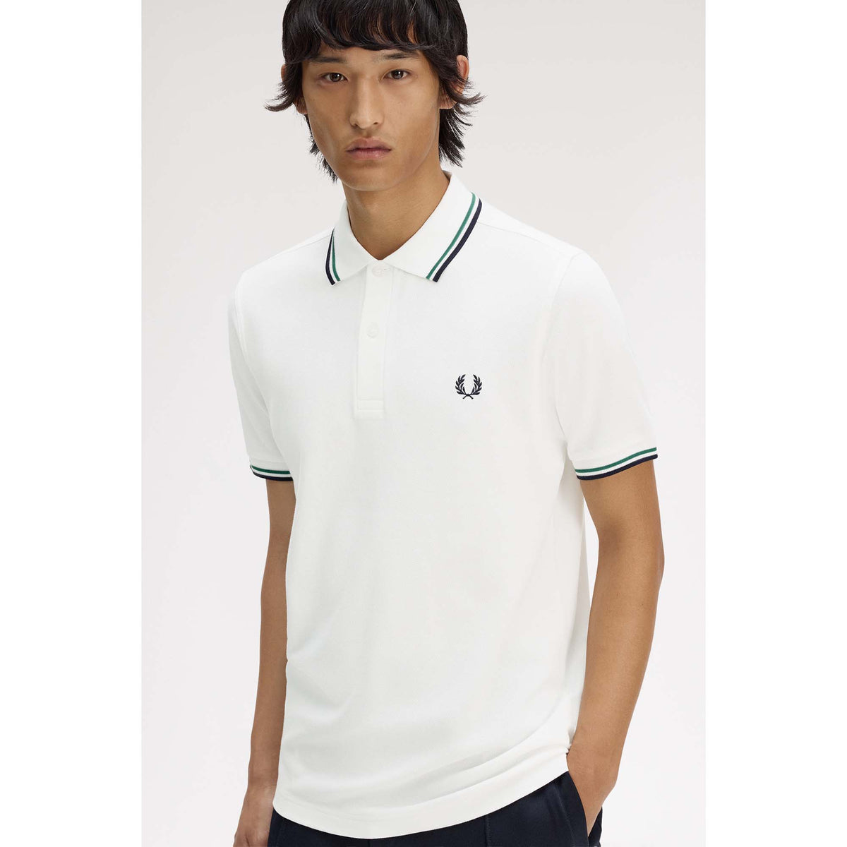 TWIN_TIPPED_FRED_PERRY_SHIRT_M3600_02C_Image_5