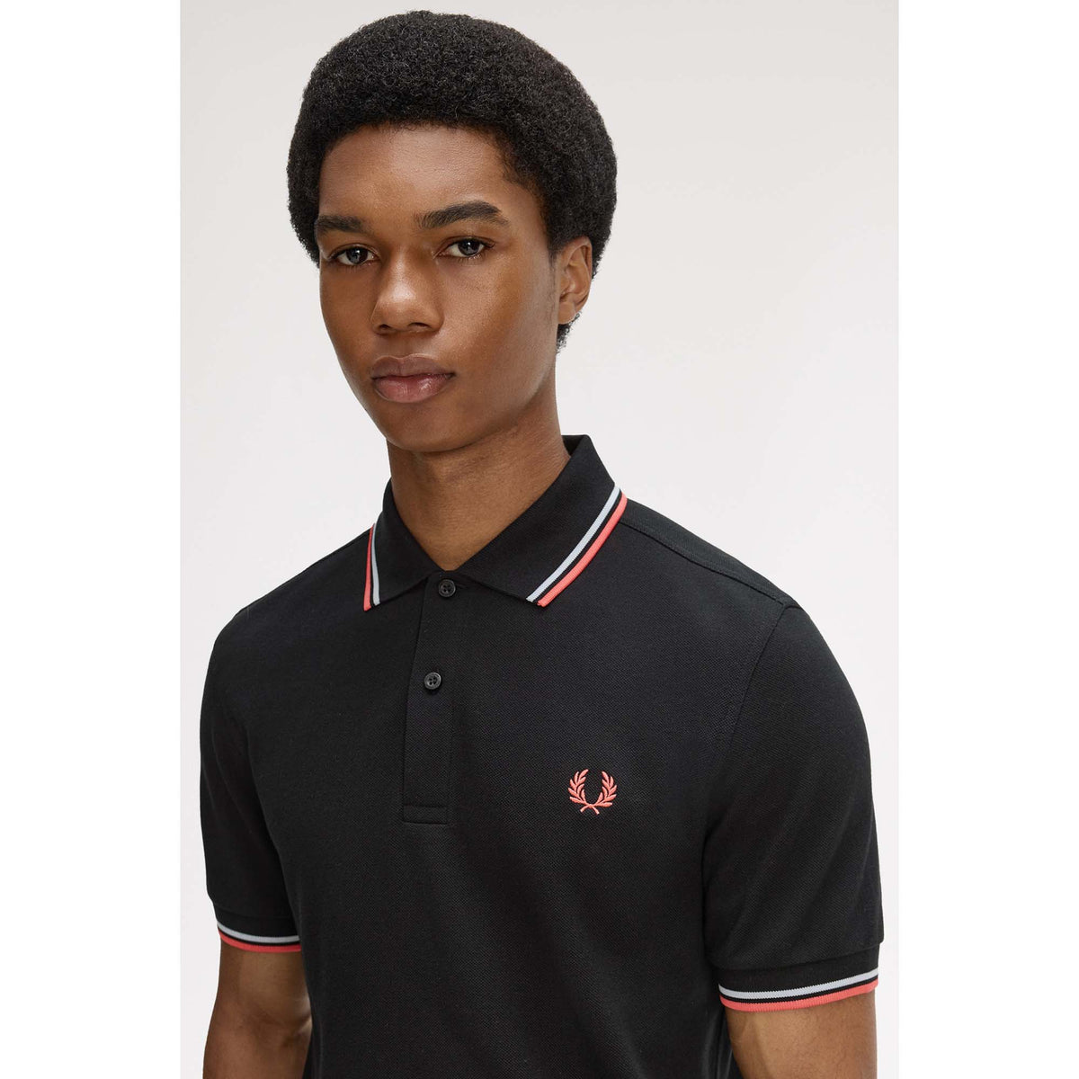 TWIN_TIPPED_FRED_PERRY_SHIRT_M3600_05C_Image_4