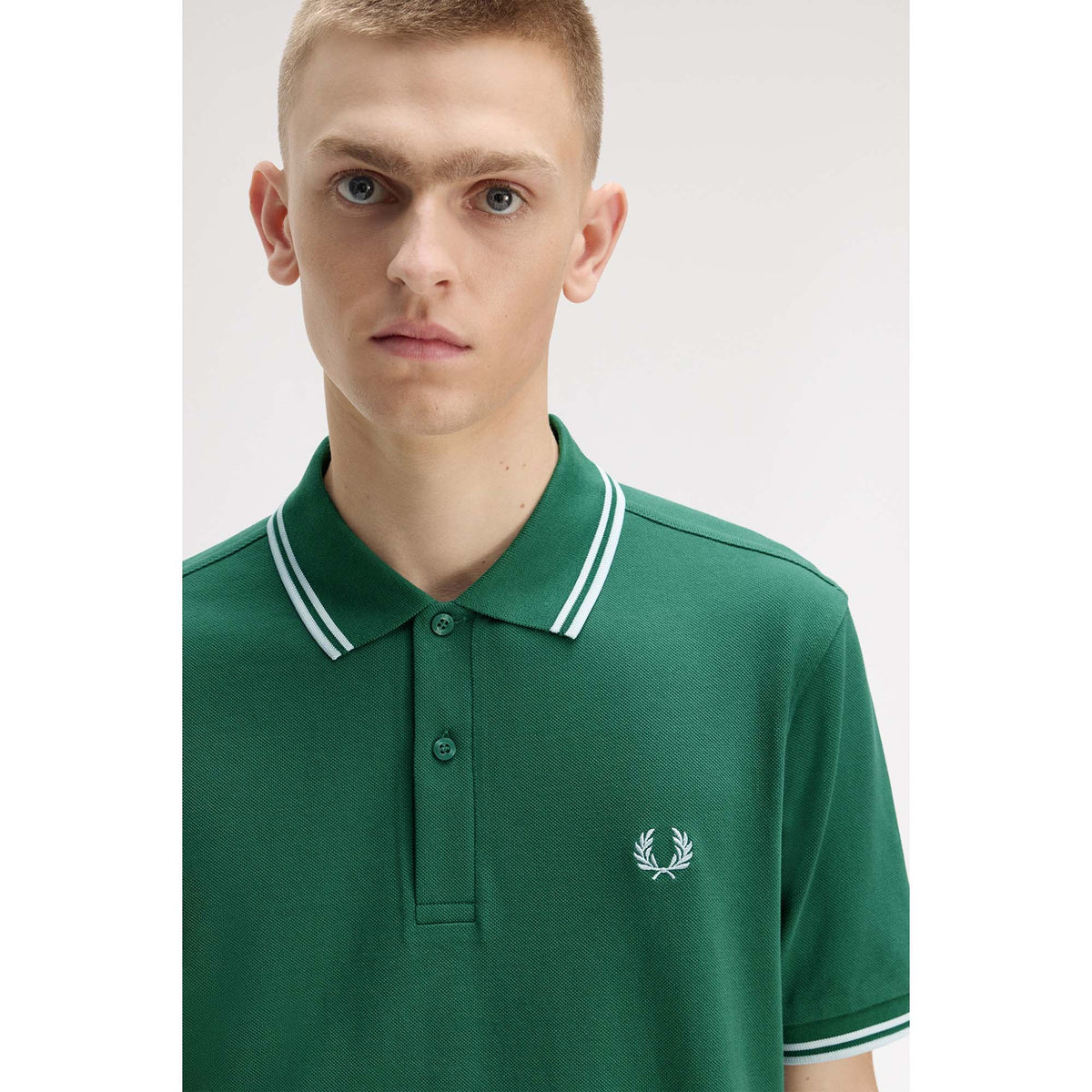 TWIN_TIPPED_FRED_PERRY_SHIRT_M3600_81B_Image_4