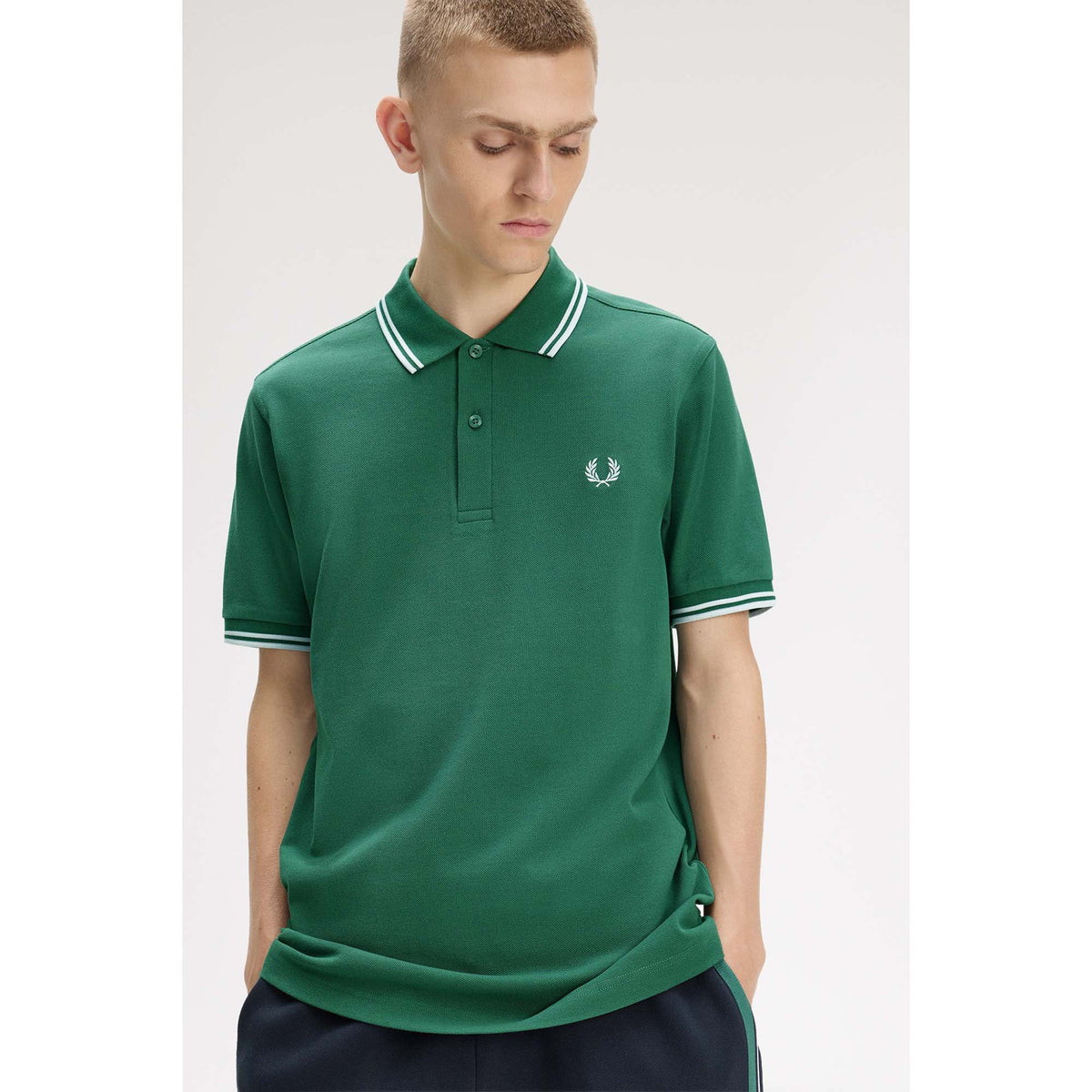 TWIN_TIPPED_FRED_PERRY_SHIRT_M3600_81B_Image_6