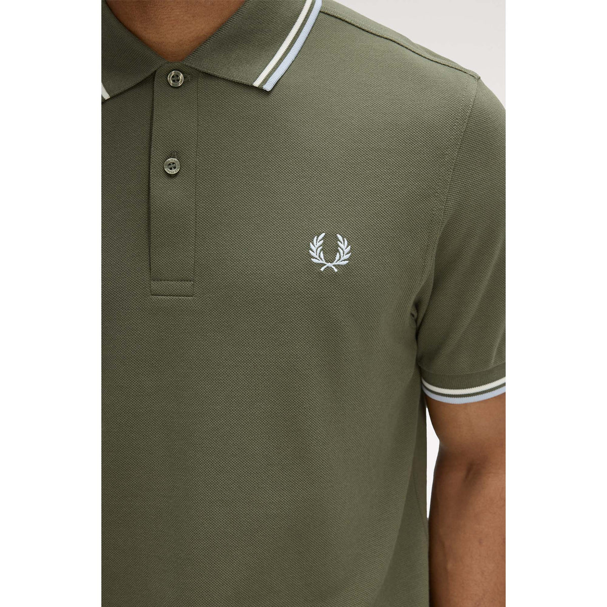 TWIN_TIPPED_FRED_PERRY_SHIRT_M3600_87B_Image_4