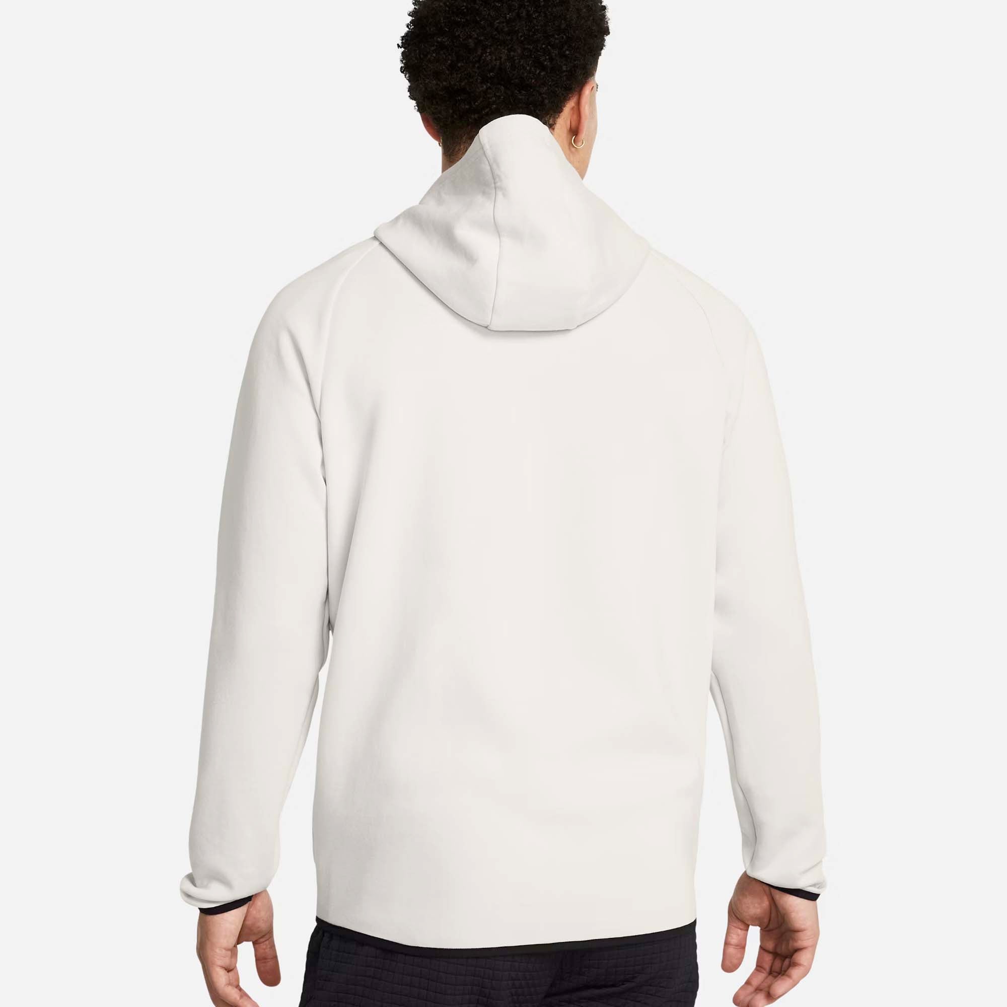 UA_UNSTOPPABLE_FLC_FZ_HD_EU_771389352_110_Image_4