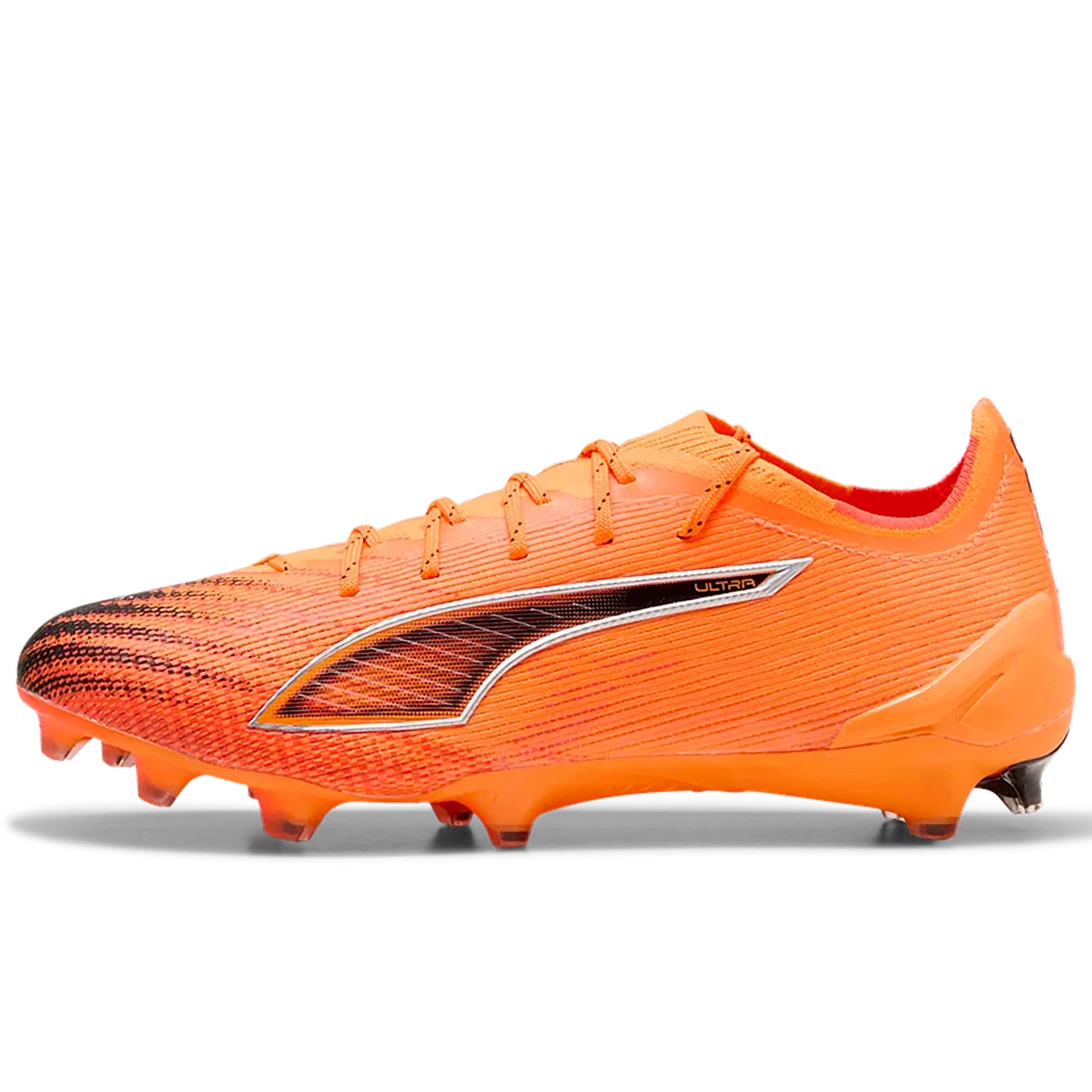 ULTRA_6_ULTIMATE_FG_108557_03_Image_1