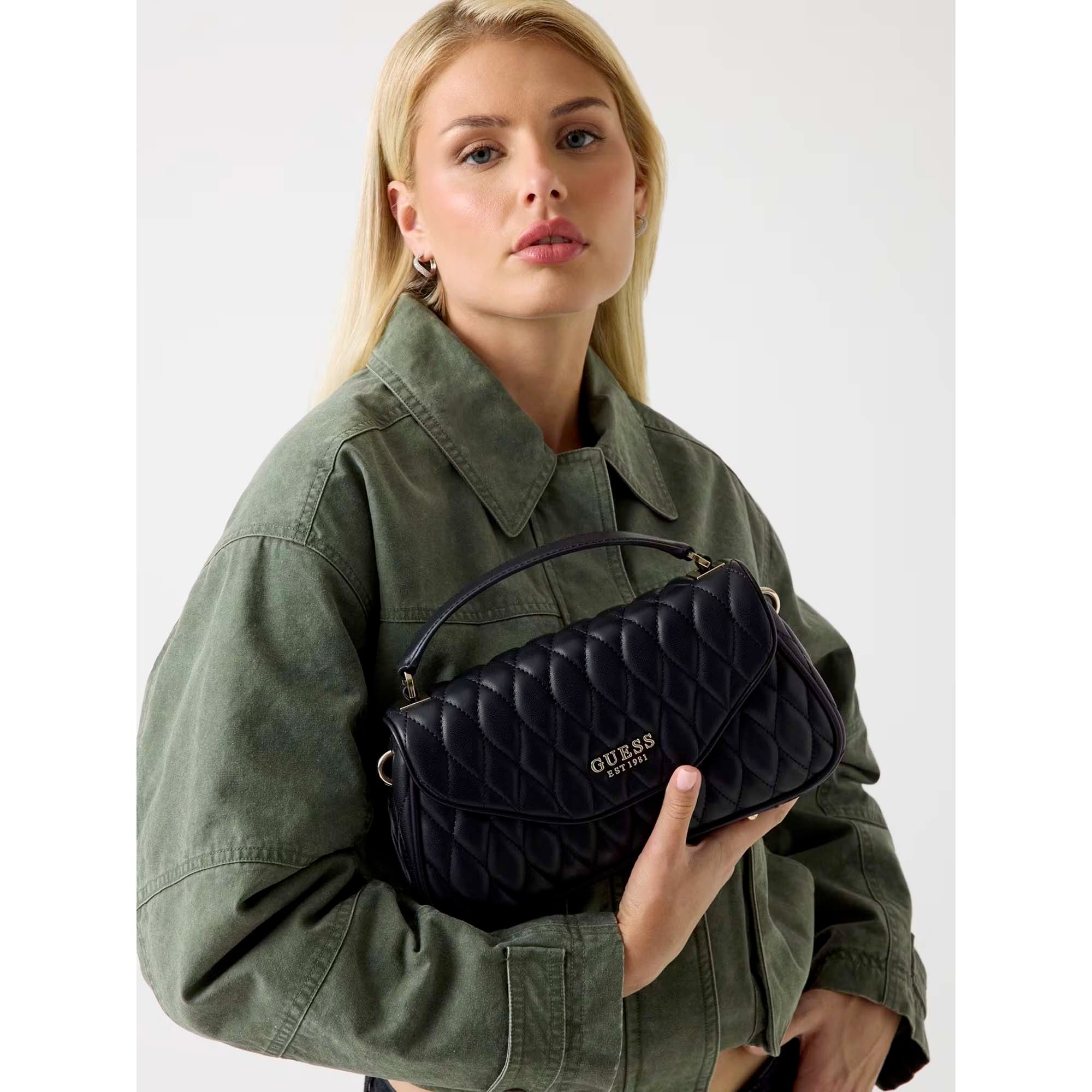 VALLA_TOP_HANDLE_FLAP_HWQG8122200_BLA_Image_5