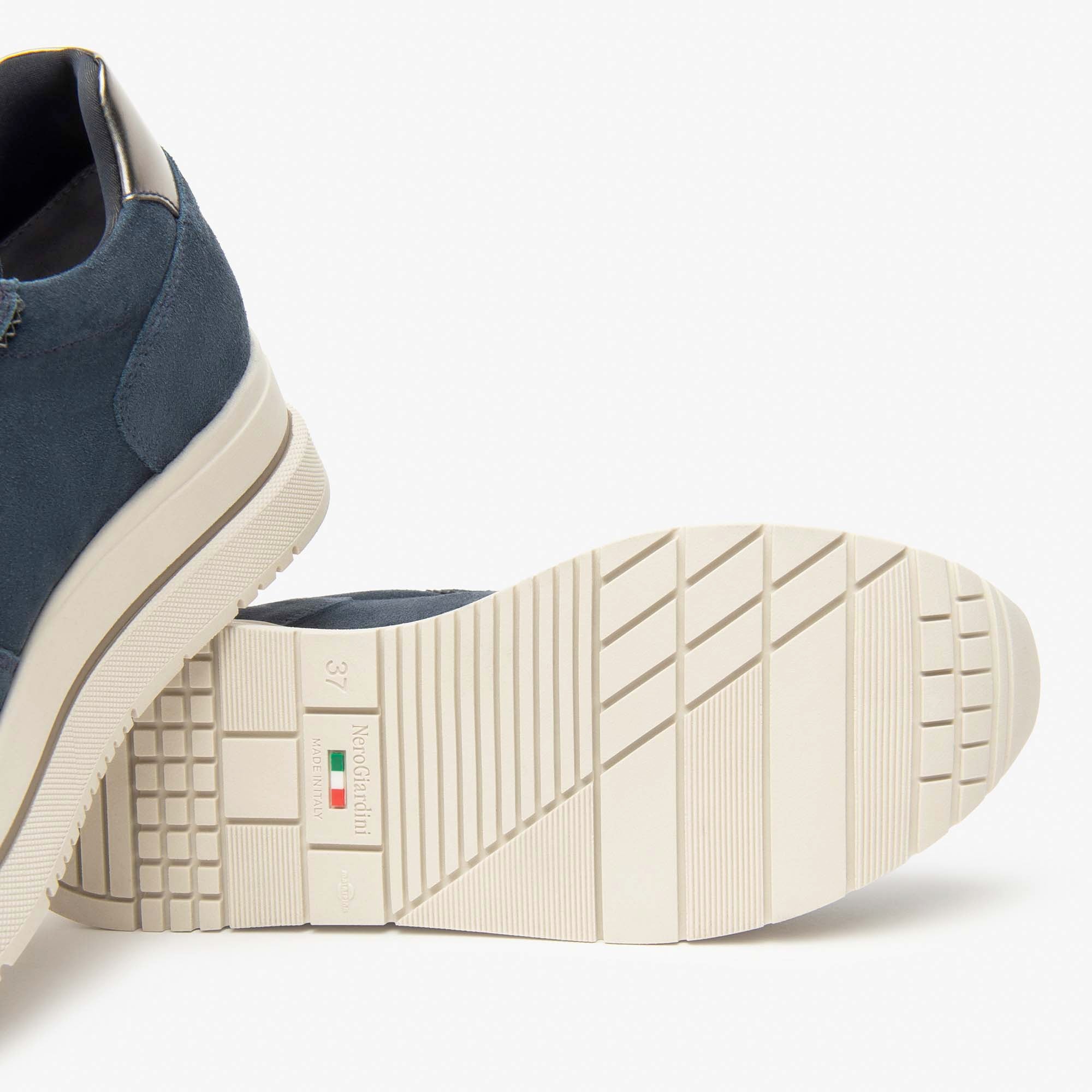 VELOUR_225_TBRILL_ANTRACITE_TR_CORVARA_KENNEDY_L_I514105D_207_Image_4