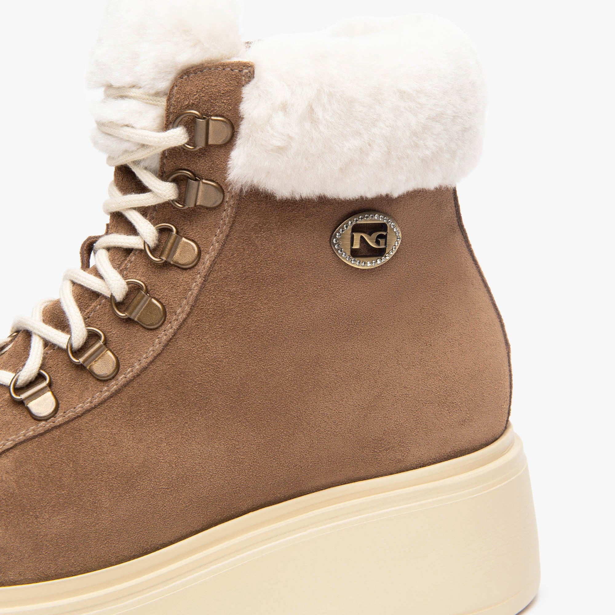 VELOUR_MONTONE_CAPPUCCINO_EVA_GORGA_PANNA_BA_I514906D_442_Image_3