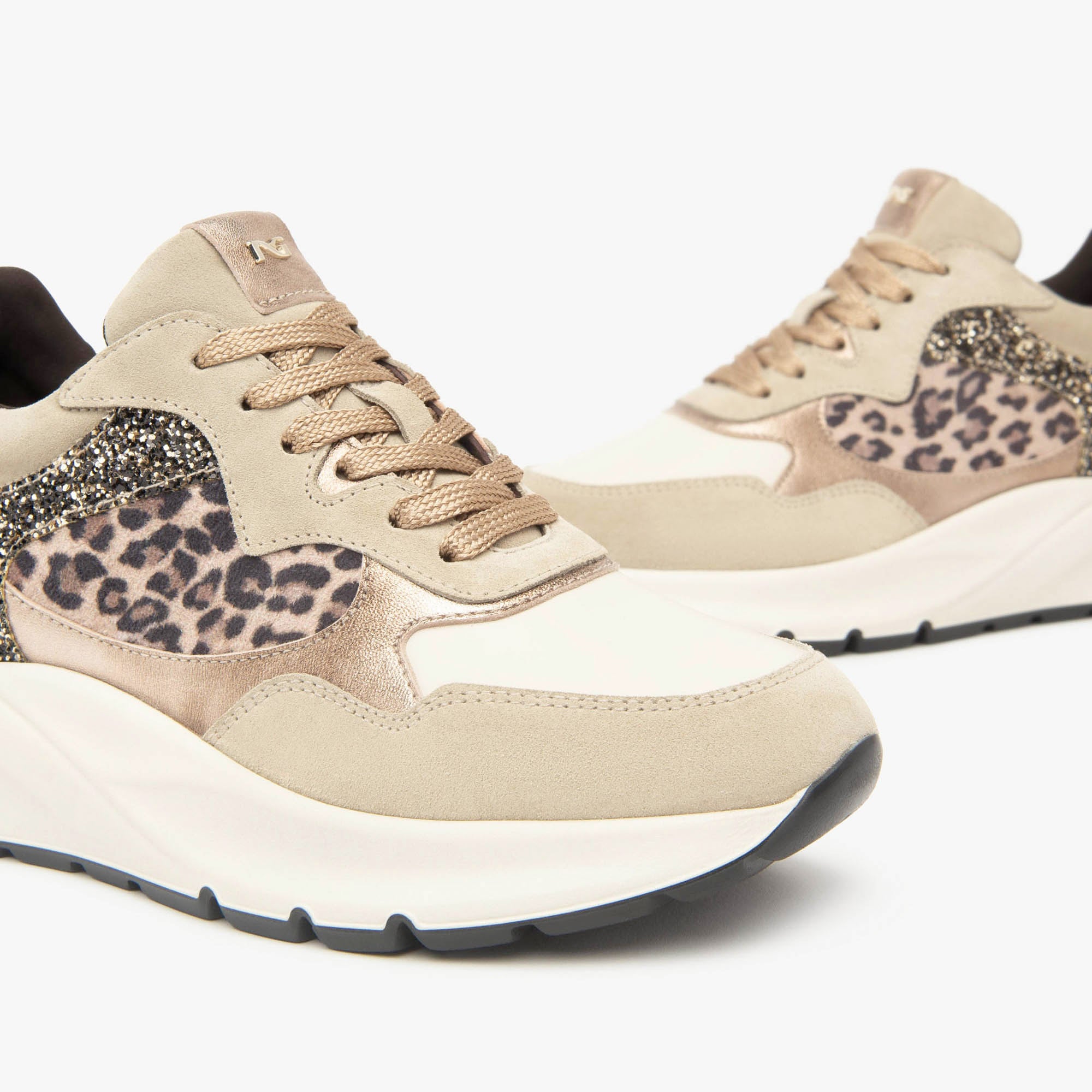 VELOUR_VELVET_MILK_1039_LUNARE_TPLUVIA_DIS_I514060D_410_Image_3