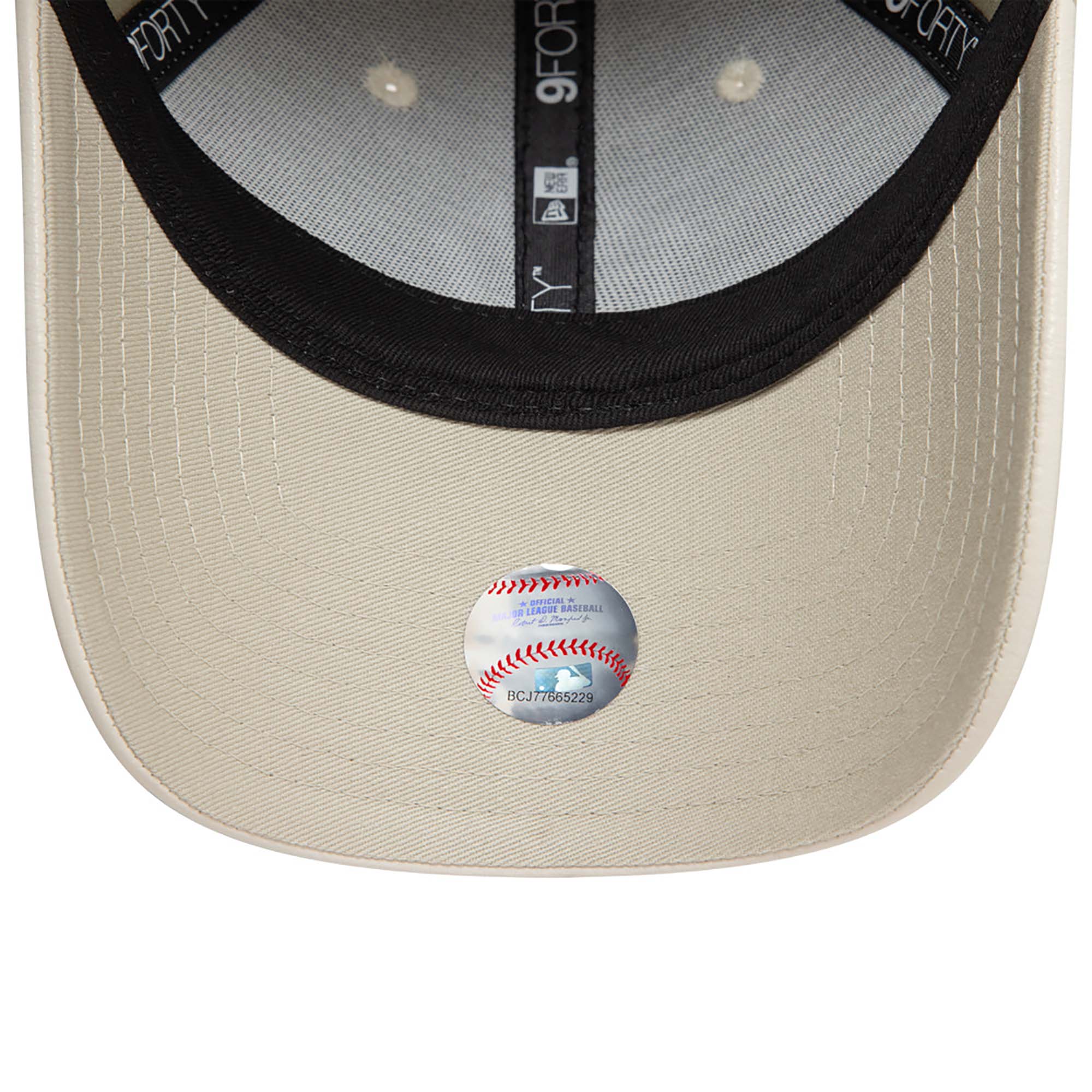 WMNS_PU_9FORTY_NEYYAN_STNSTN_60595393_270_Image_4