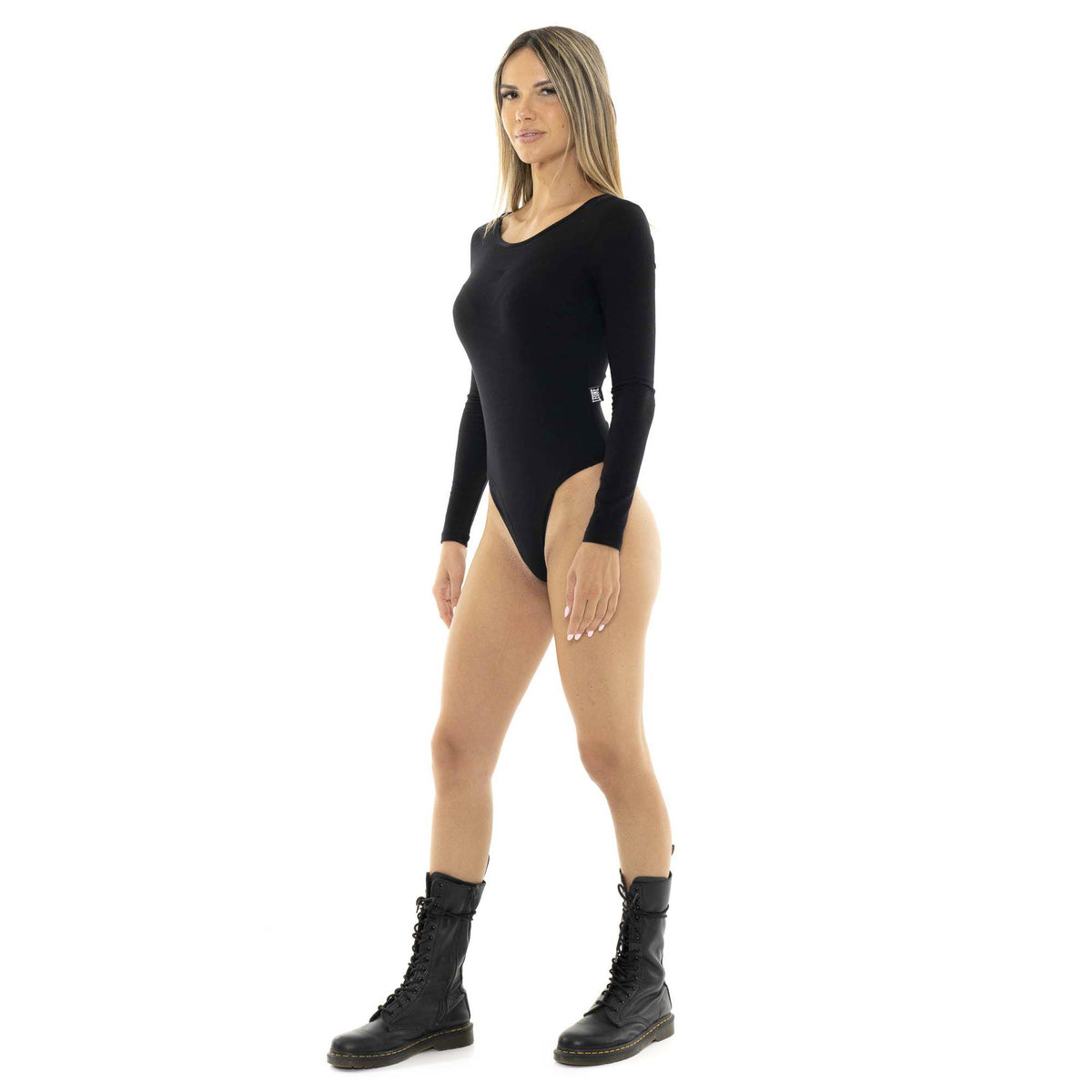 WOMAN_BLACK_RING_W6189S9J06_09_Image_2
