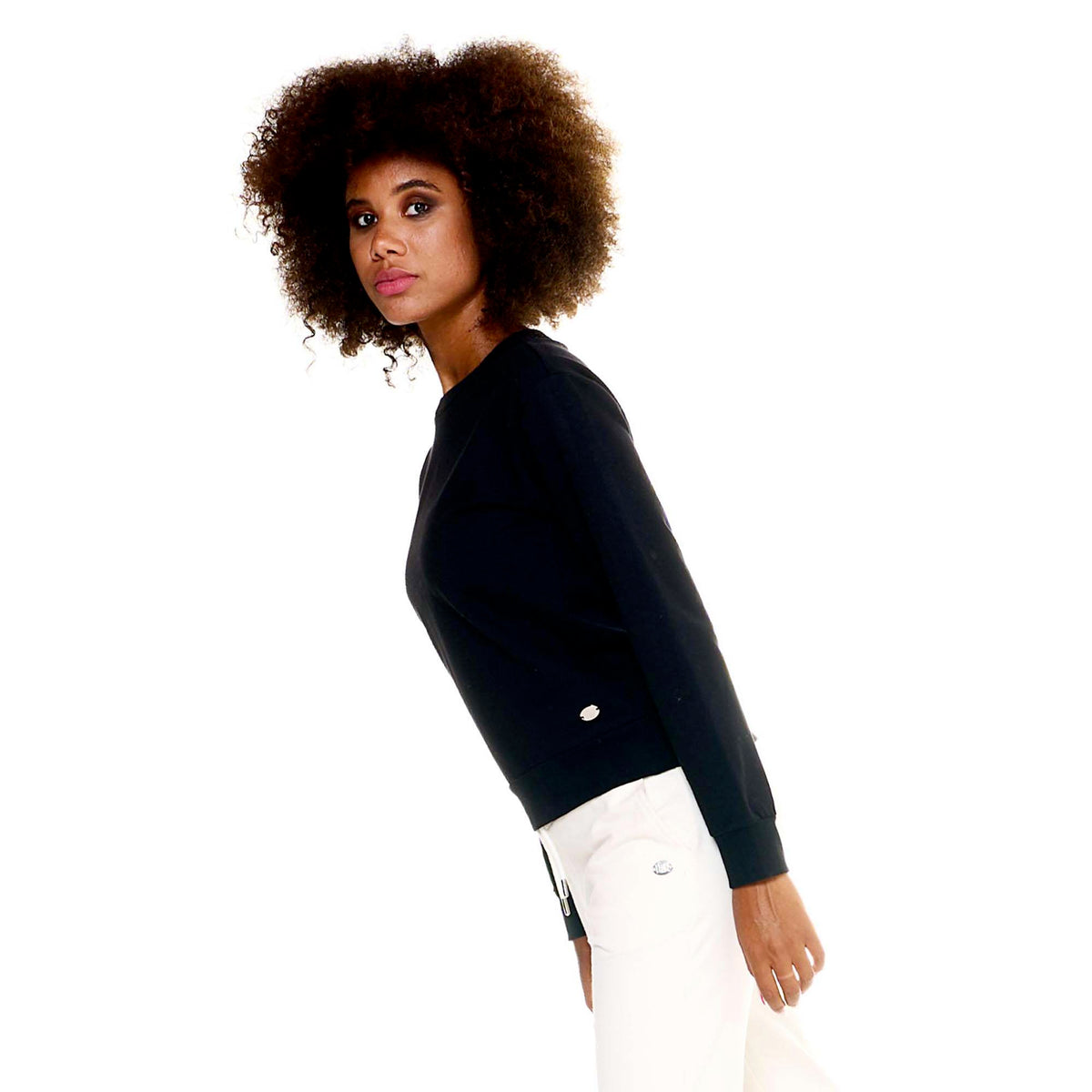 WOMAN_CREWNECK_BASIC_W5200T7F03_09_Image_5