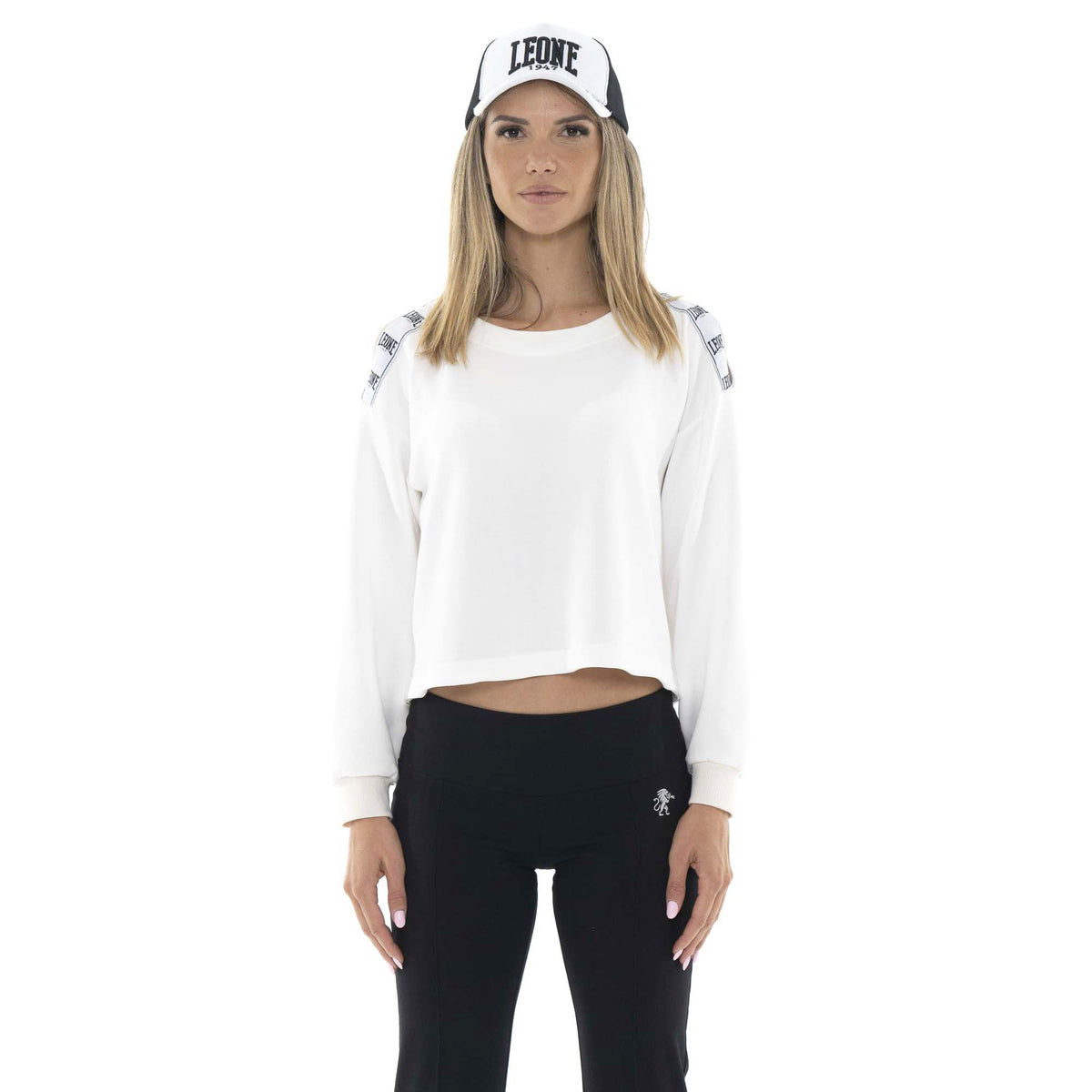 WOMAN_CREWNECK_BLACKWHITE_W6561T10I00_00_Image_1