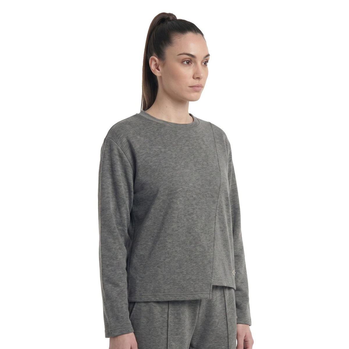 WOMAN_CREWNECK_COMFY_W7353T13X01_05_Image_3