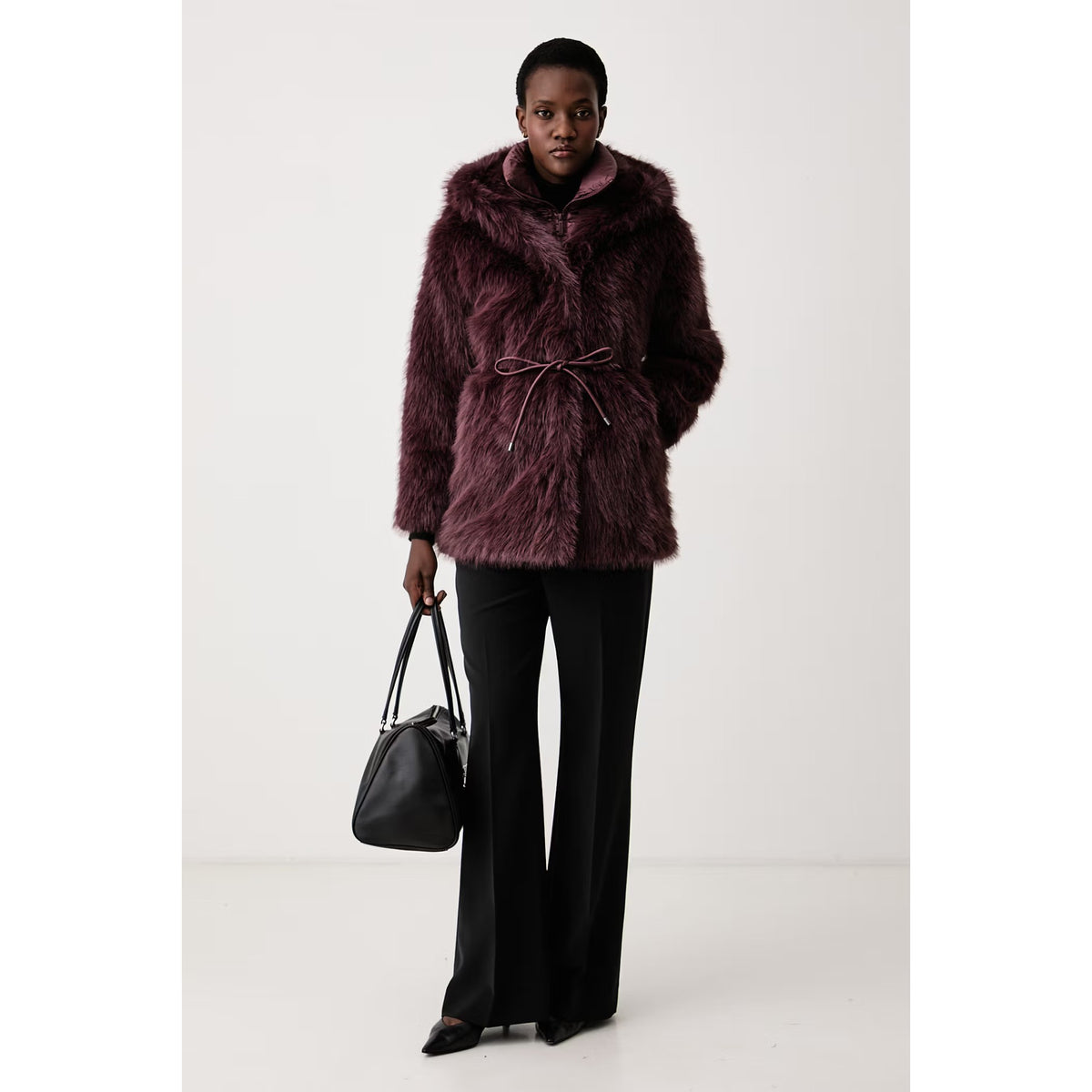 WOMAN_HOODED_FUR_COAT_DETACH_CW9725FRL6_481_Image_8