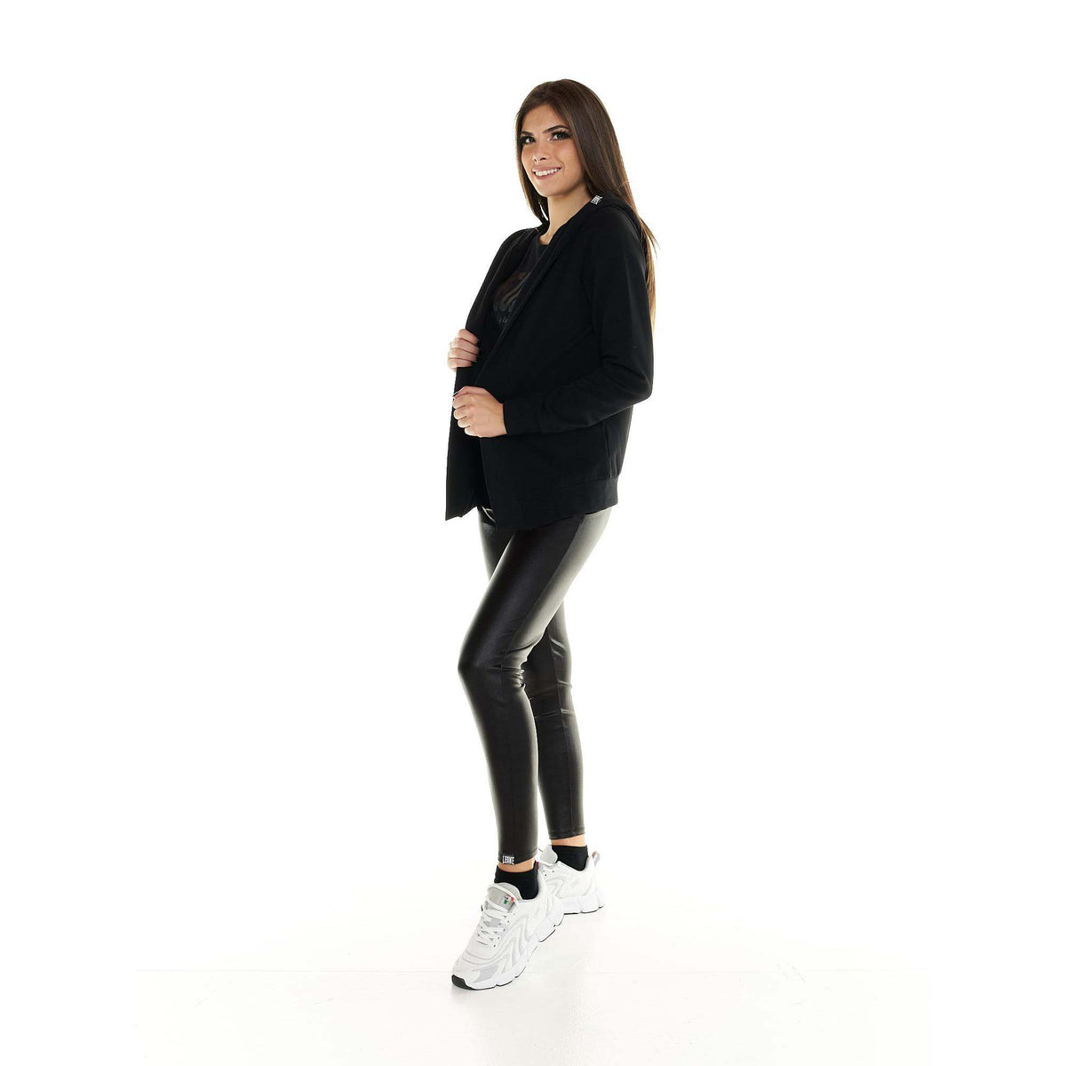 WOMAN_HOODY_BLACKOUT_W5231T7F03_09_Image_2