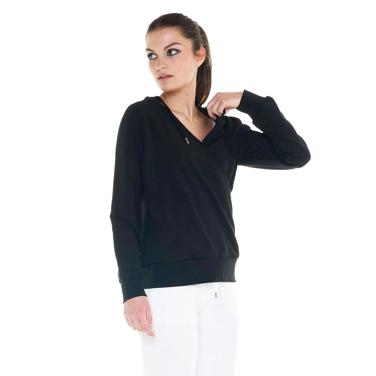 WOMAN_HOODY_CRYSTAL_W4744T6F40_09_Image_2