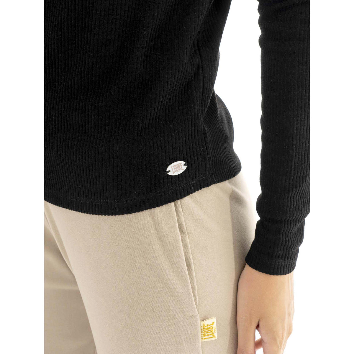 WOMAN_RIB_PEARL_W6151S9R07_09_Image_3
