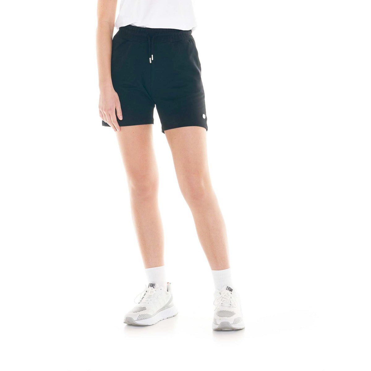 WOMAN_SHORTS_BASIC_W4707B6F13_09_Image_1