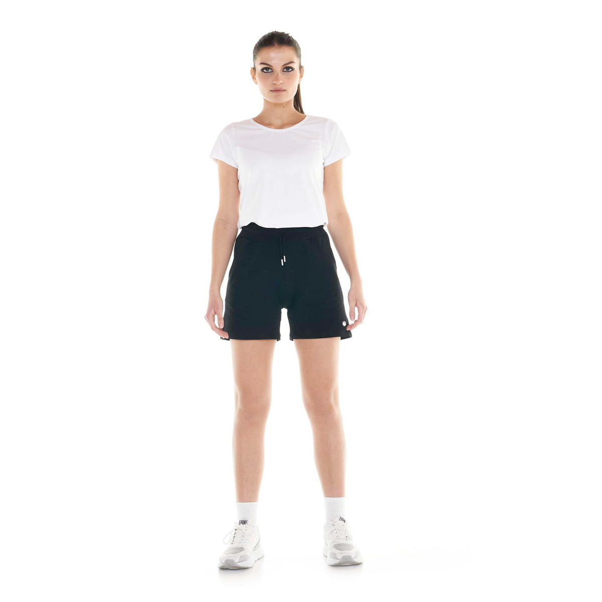 WOMAN_SHORTS_BASIC_W4707B6F13_09_Image_2