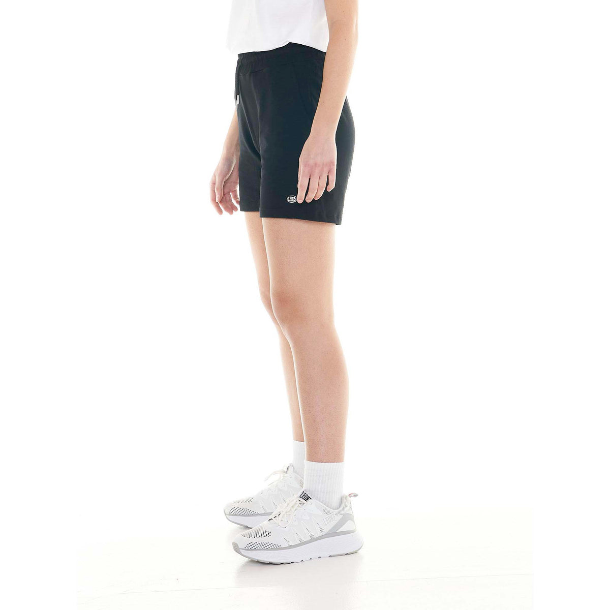 WOMAN_SHORTS_BASIC_W4707B6F13_09_Image_5