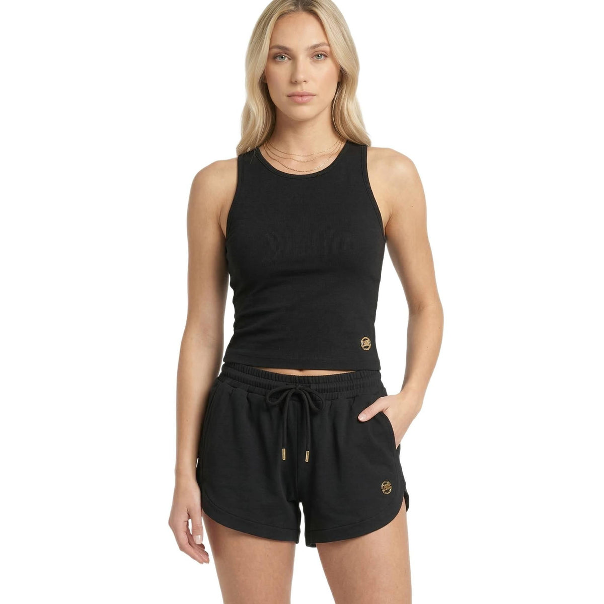 WOMAN_SHORTS_CLASSY_W7034B12M01_09_Image_6