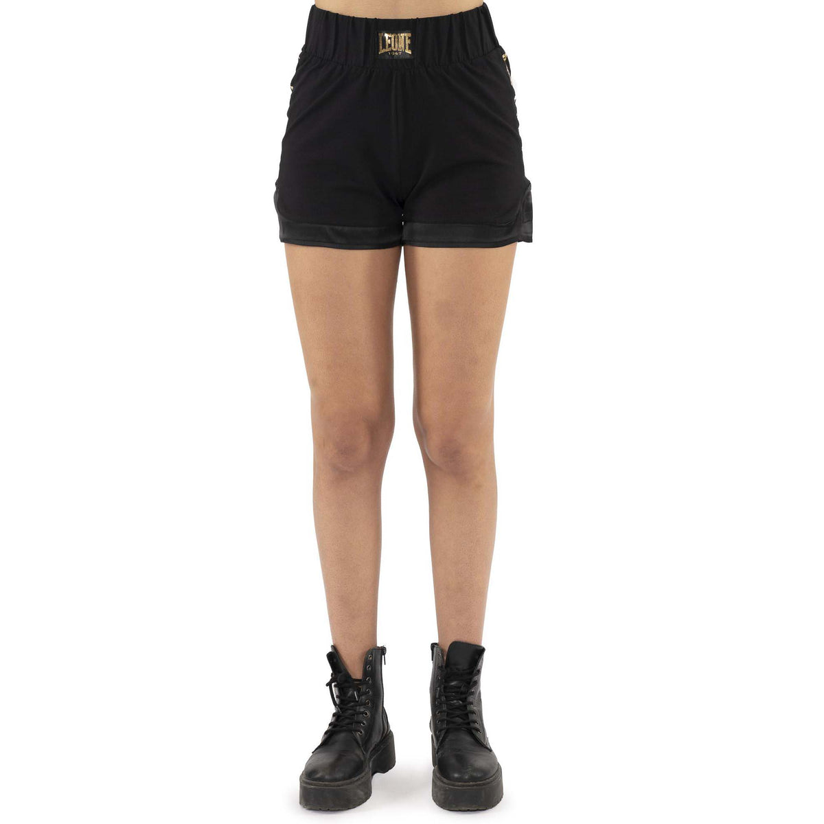 WOMAN_SHORTS_GOLD_W5783B10J01_09_Image_1