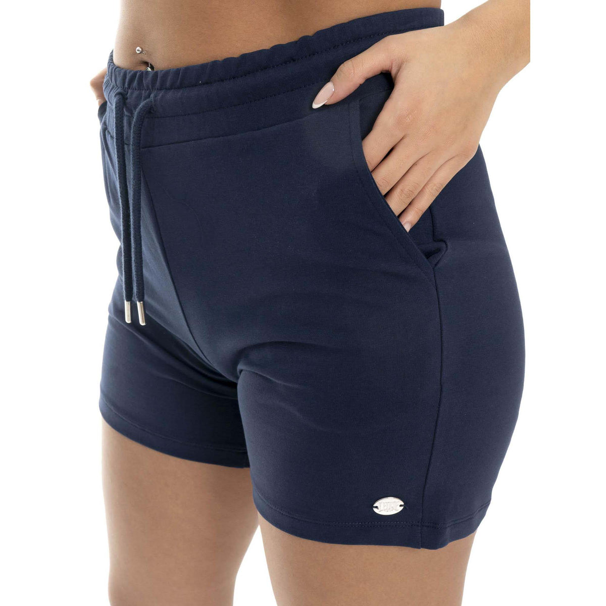 WOMAN_SHORT_NEW_BASIC_W5715B10F13_10_Image_3