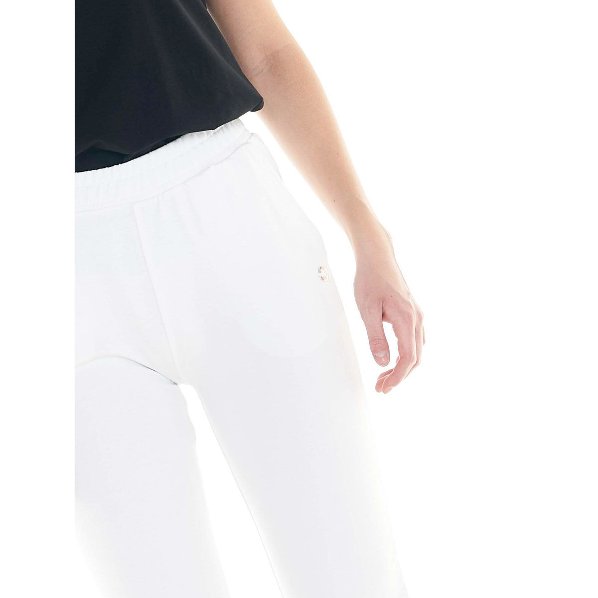 WOMAN_SWEATPANTS_BASIC_W4709P6F13_00_Image_5