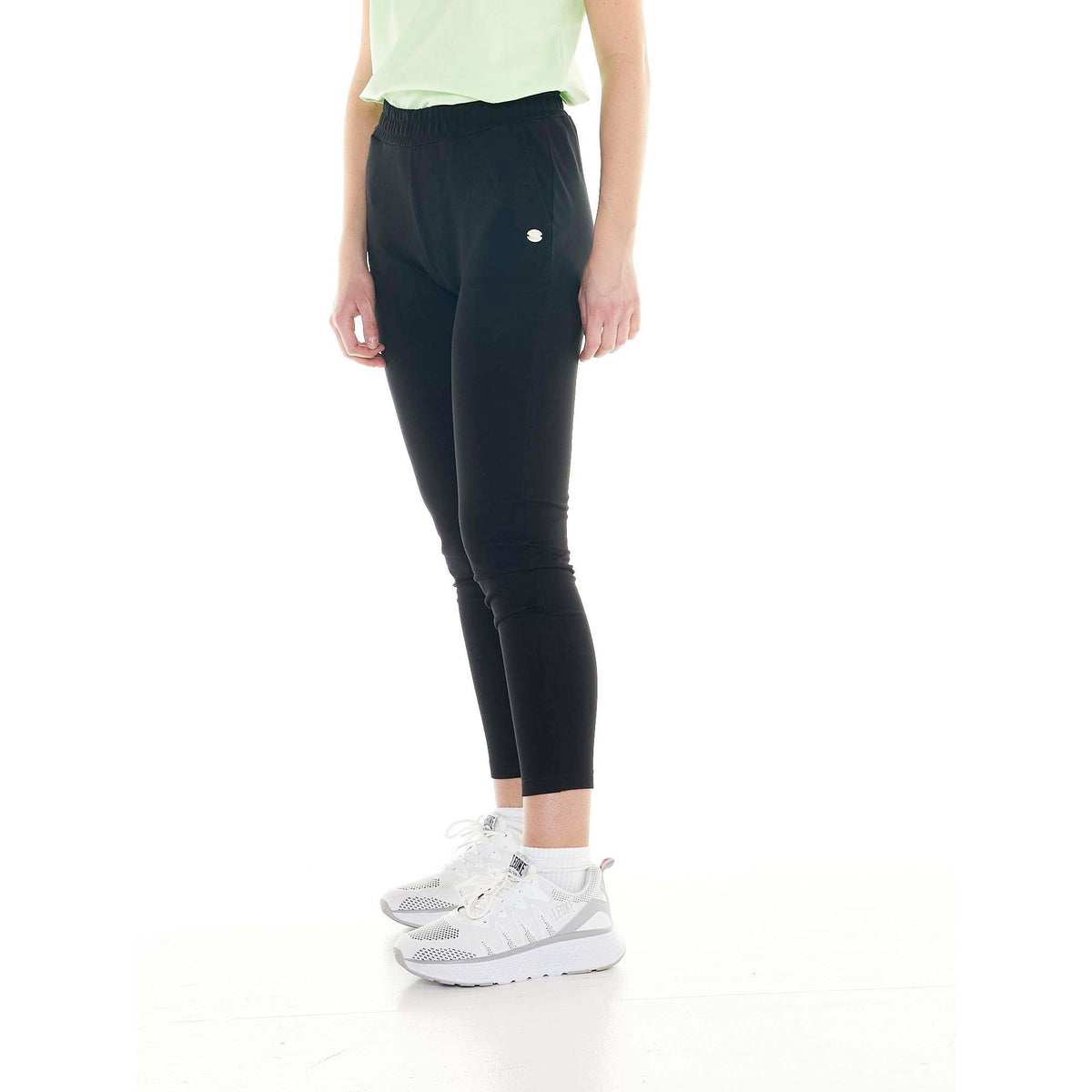 WOMAN_SWEATPANTS_BASIC_W4709P6F13_09_Image_3