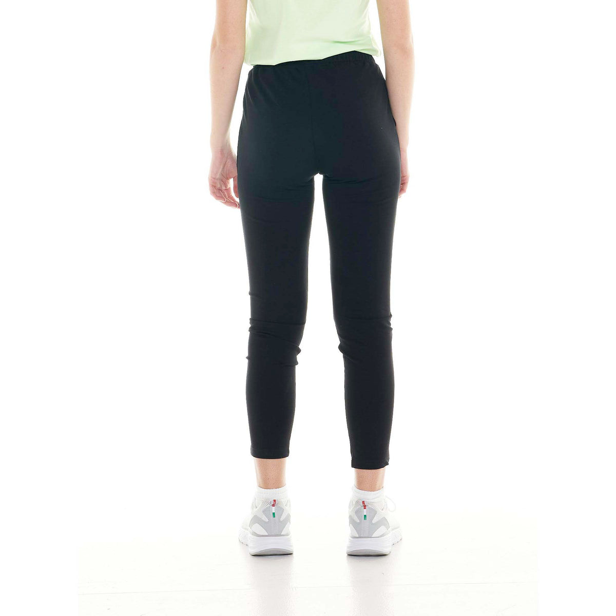 WOMAN_SWEATPANTS_BASIC_W4709P6F13_09_Image_4
