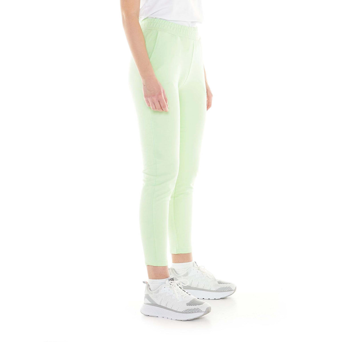 WOMAN_SWEATPANTS_BASIC_W4709P6F13_20_Image_2