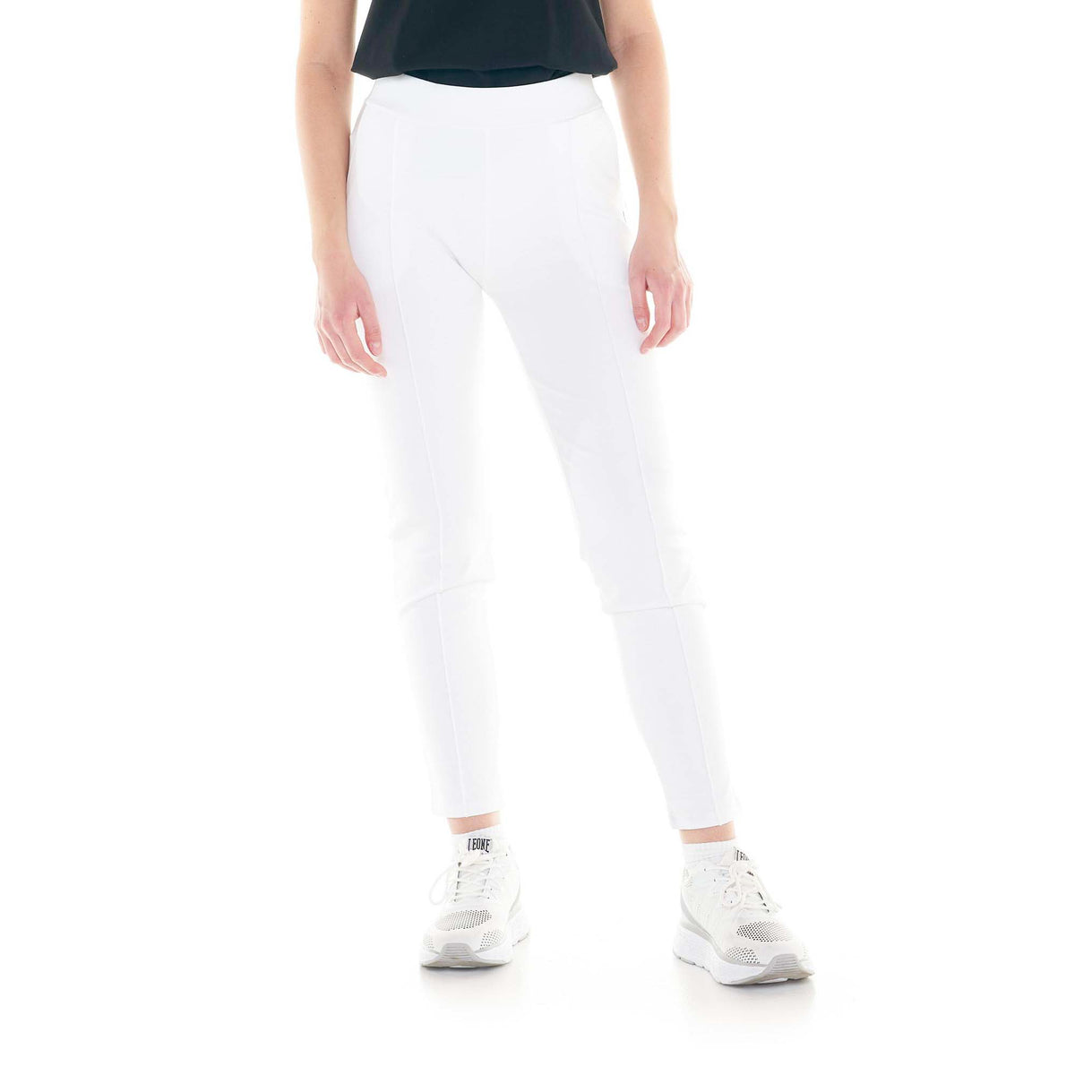 WOMAN_SWEATPANTS_BASIC_W4710P6F13_00_Image_1
