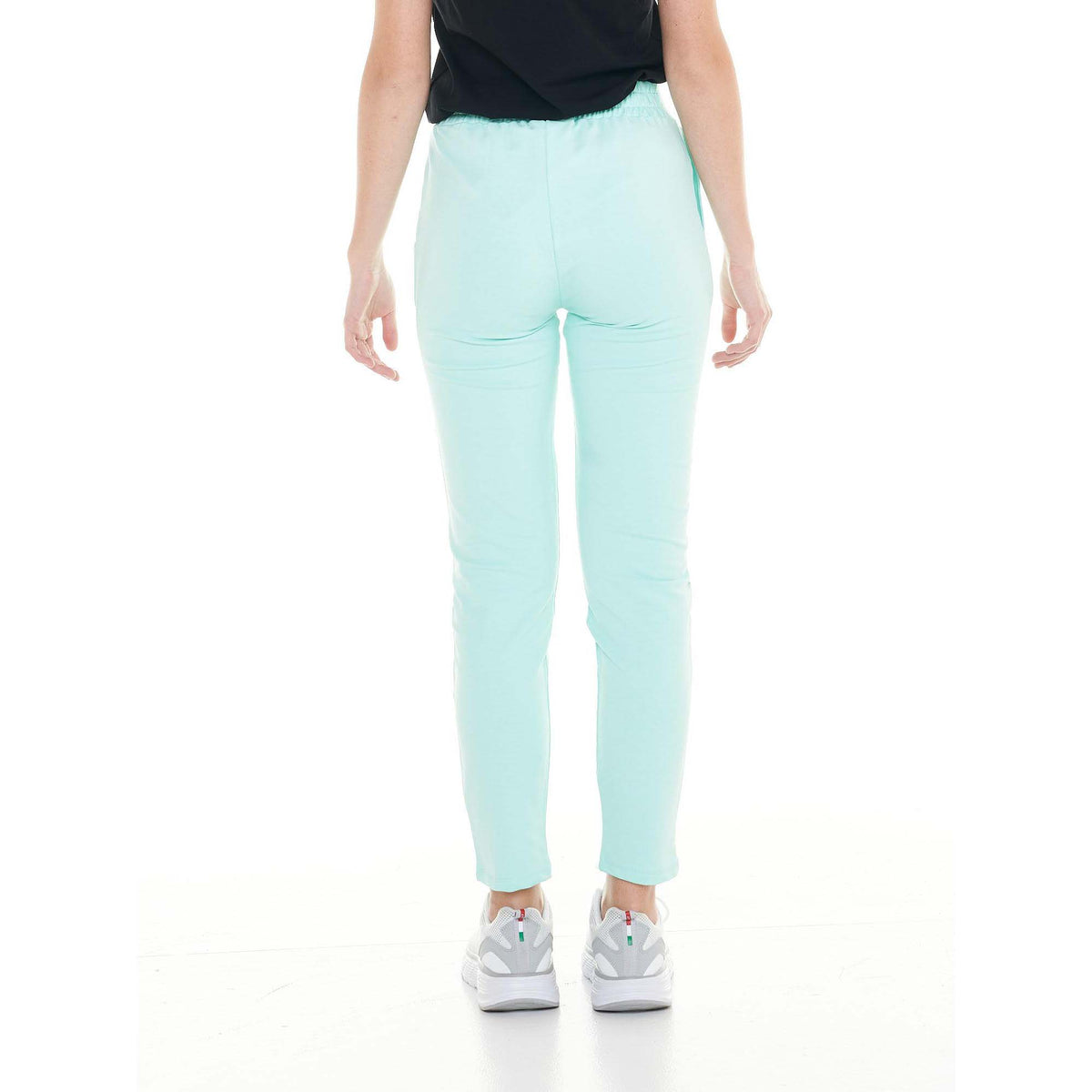 WOMAN_SWEATPANTS_BASIC_W4710P6F13_13_Image_4