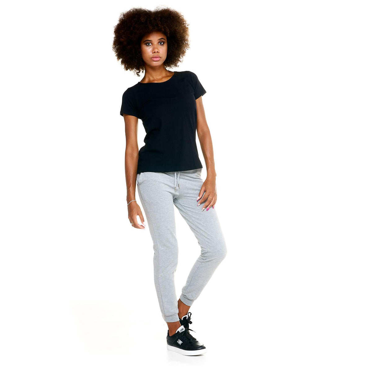 WOMAN_SWEATPANTS_BASIC_W5212P7F03_05_Image_2