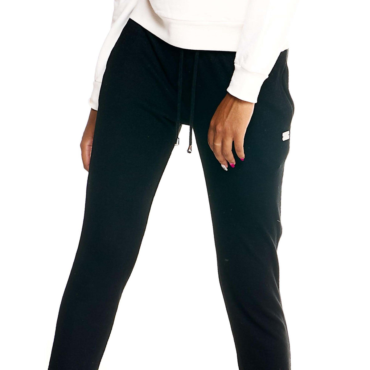 WOMAN_SWEATPANTS_BASIC_W5212P7F03_09_Image_5