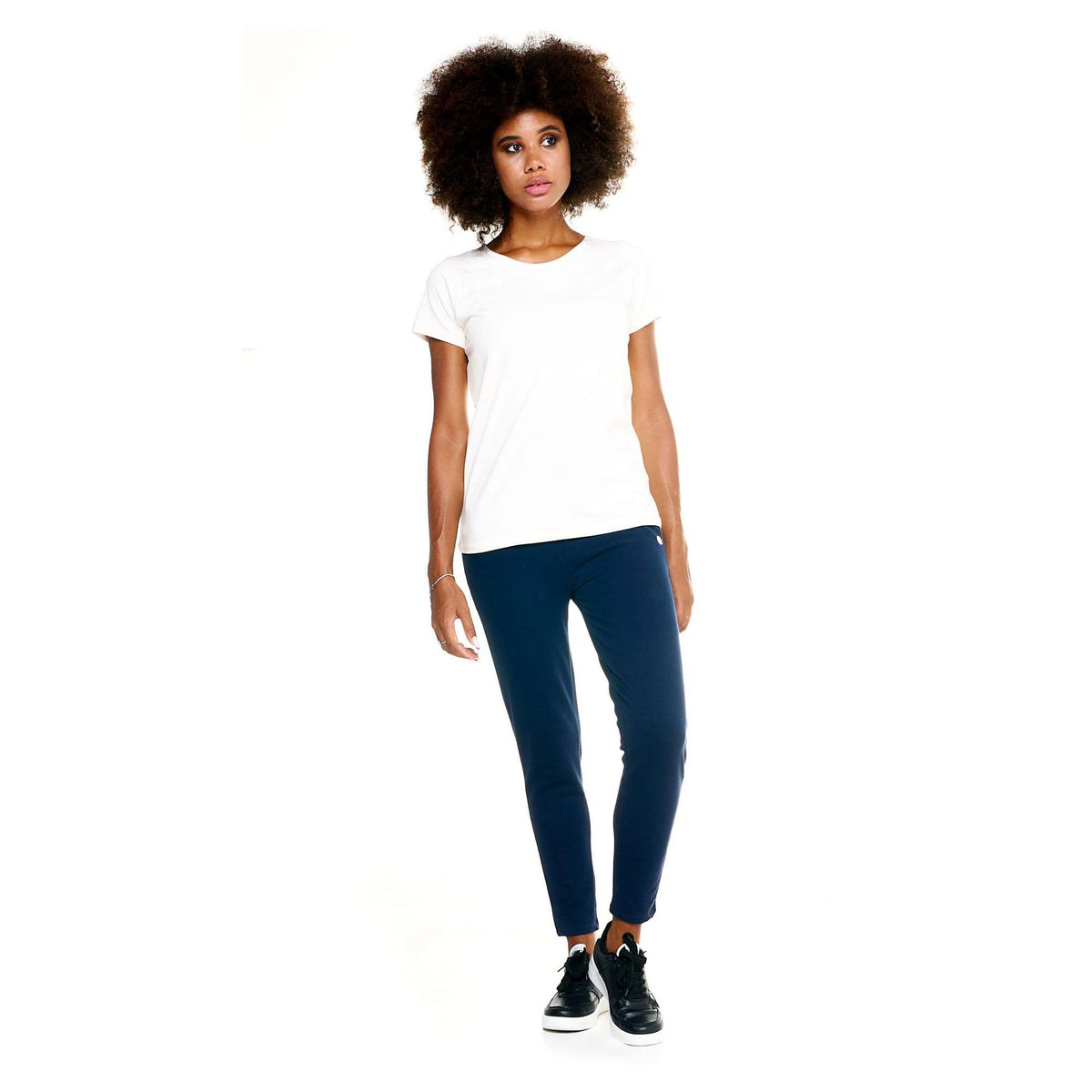 WOMAN_SWEATPANTS_BASIC_W5212P7F03_10_Image_3