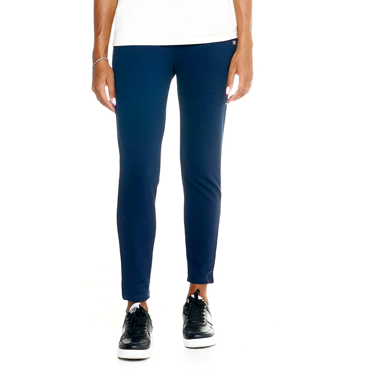 WOMAN_SWEATPANTS_BASIC_W5213P7F03_10_Image_1