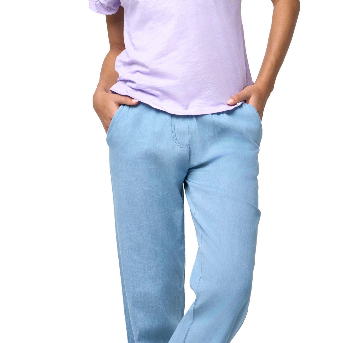 WOMAN_SWEATPANTS_BLUE_W5763P8C03_12_Image_5