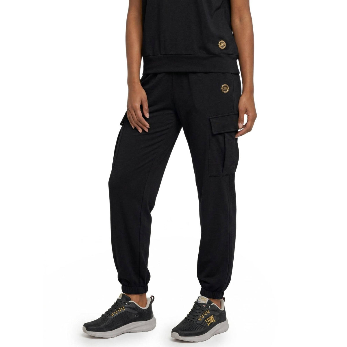 WOMAN_SWEATPANTS_CLASSY_W7032P12M01_09_Image_3