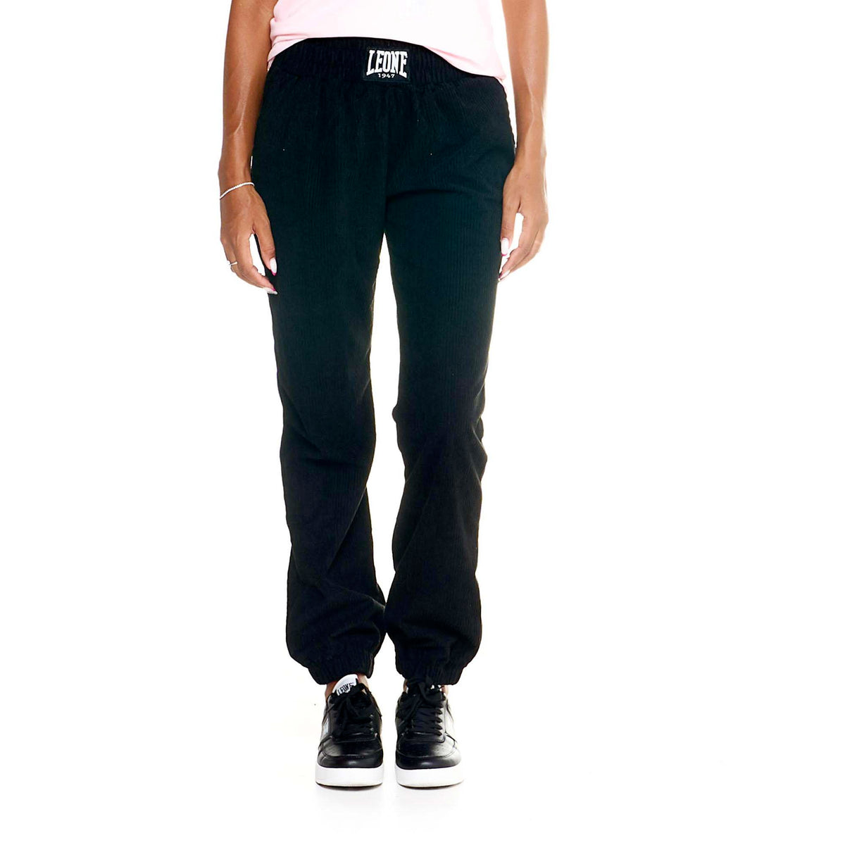 WOMAN_SWEATPANTS_CORDUROY_LEISURE_W5247P7V00_09_Image_1