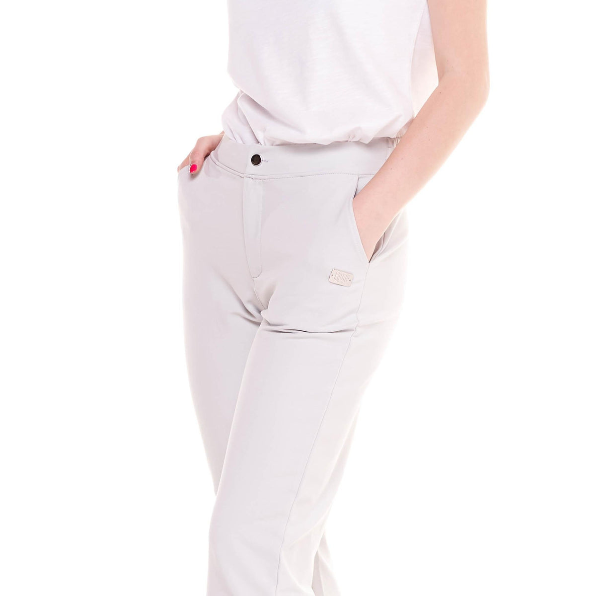 WOMAN_SWEATPANTS_CRYSTAL_W4750P6F40_03_Image_6