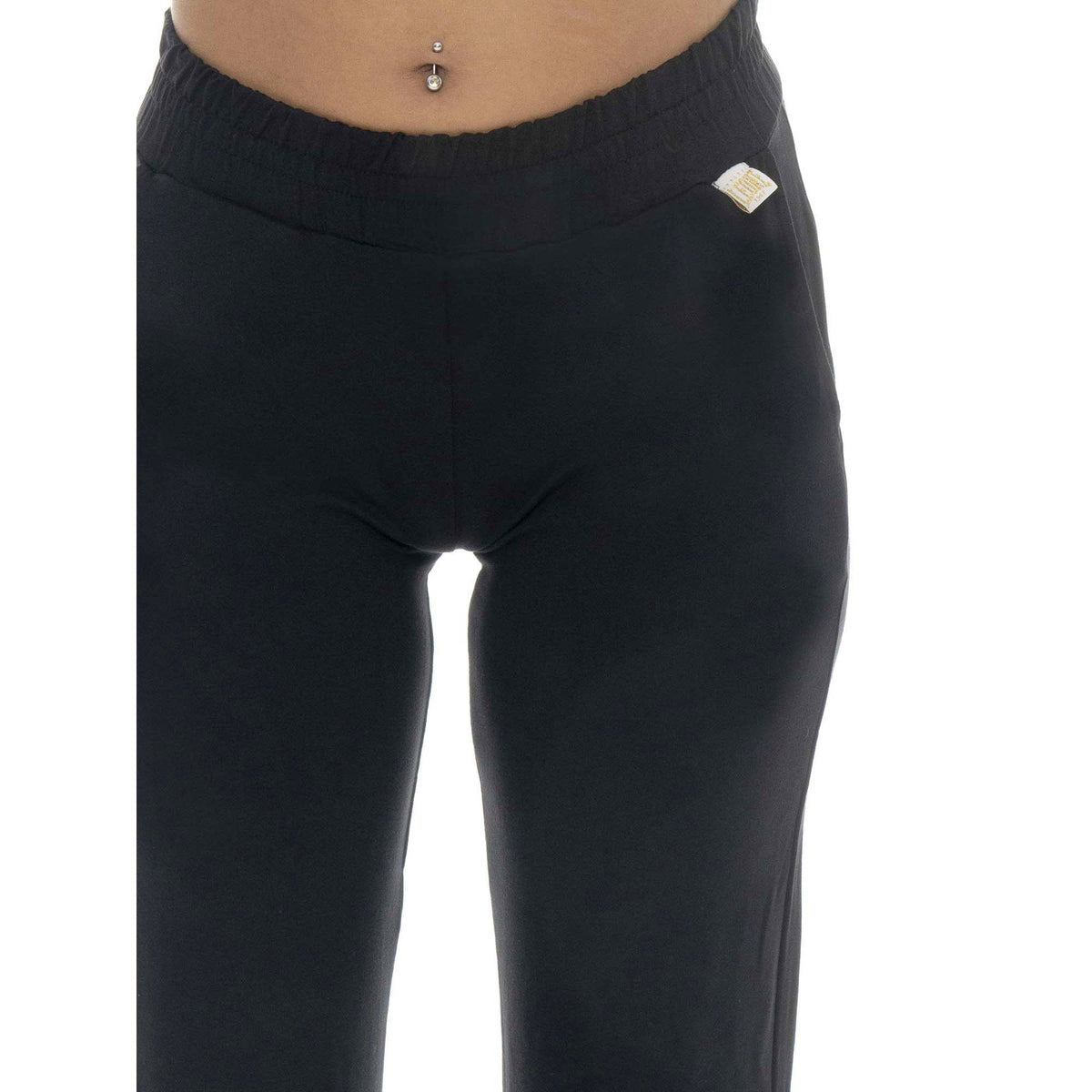 WOMAN_SWEATPANTS_GOLD_W6548P10I01_09_Image_3