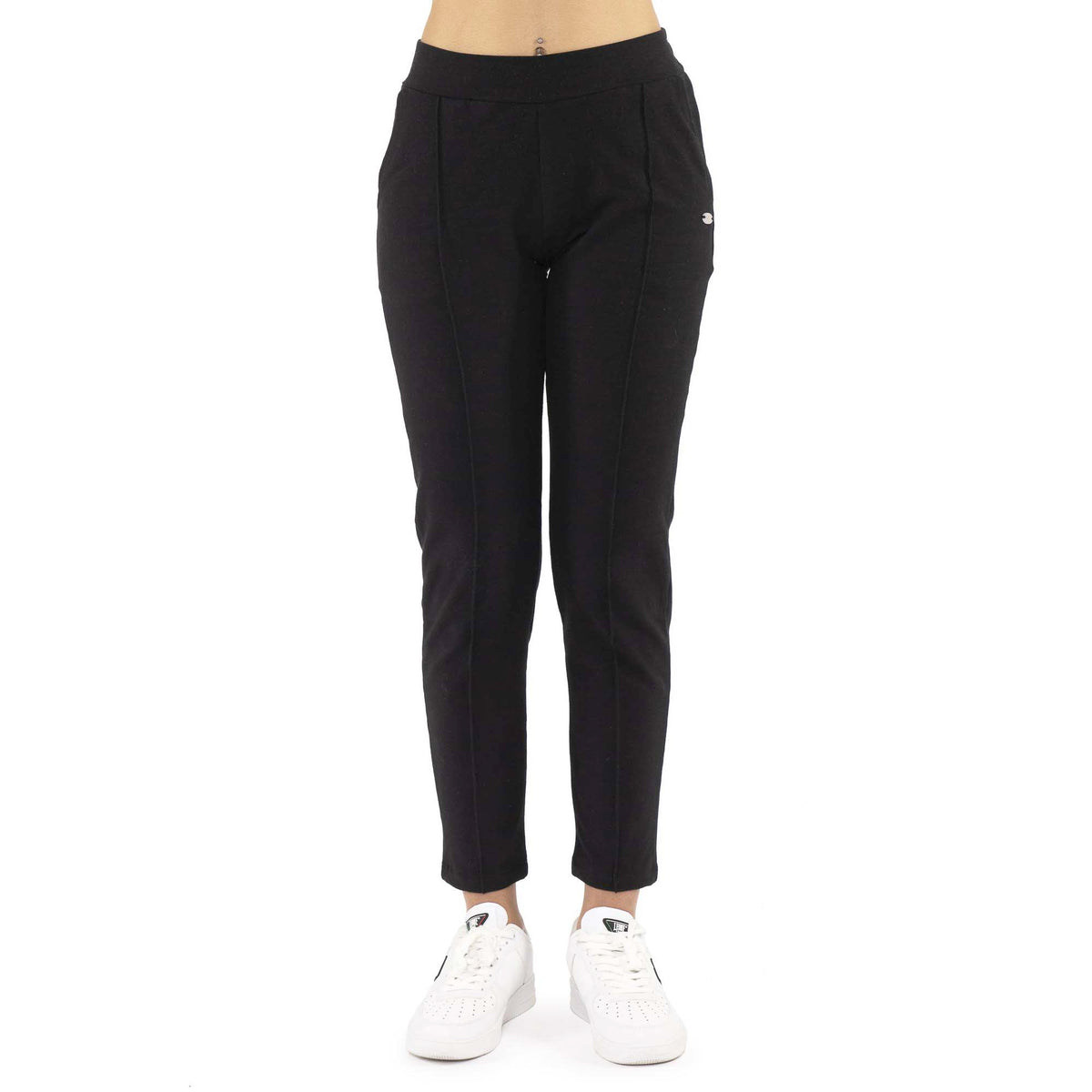 WOMAN_SWEATPANTS_PEARL_W6142P9F03_09_Image_1