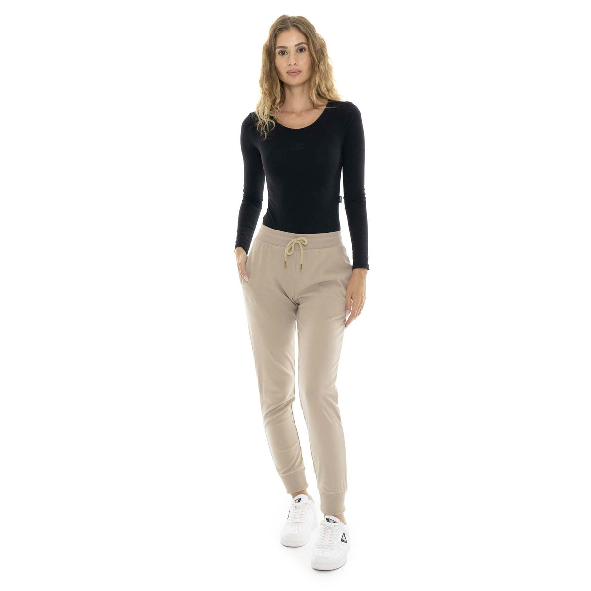 WOMAN_SWEATPANTS_RELAXED_W6170P9I00_80_Image_5