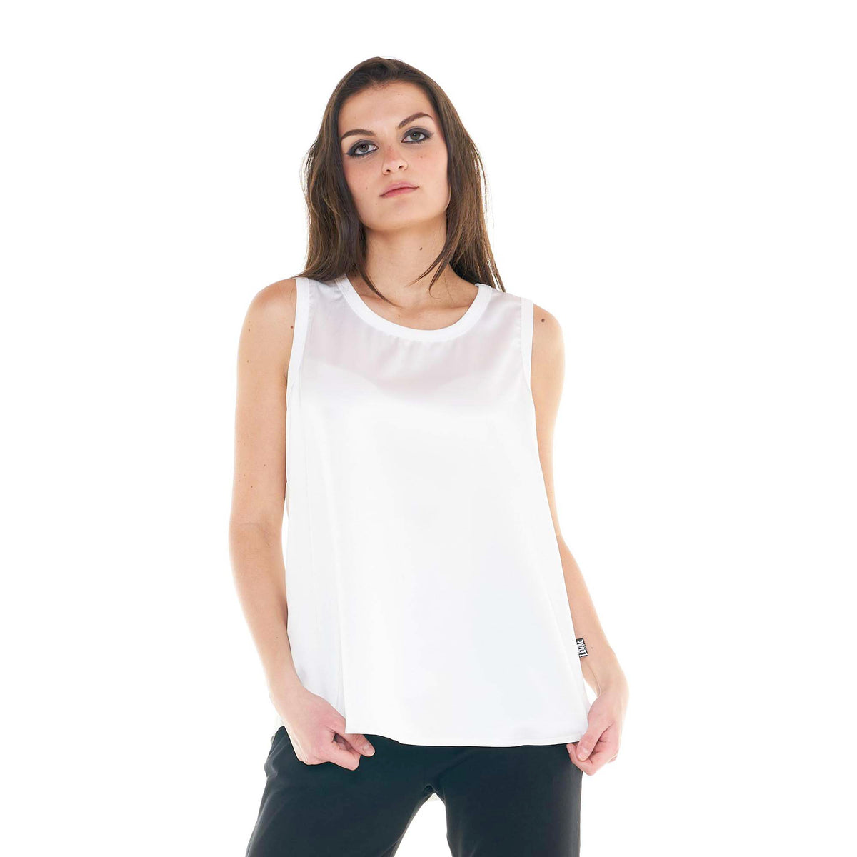 WOMAN_TANK_BLACK_BORING_W4766S6R02_166_Image_1